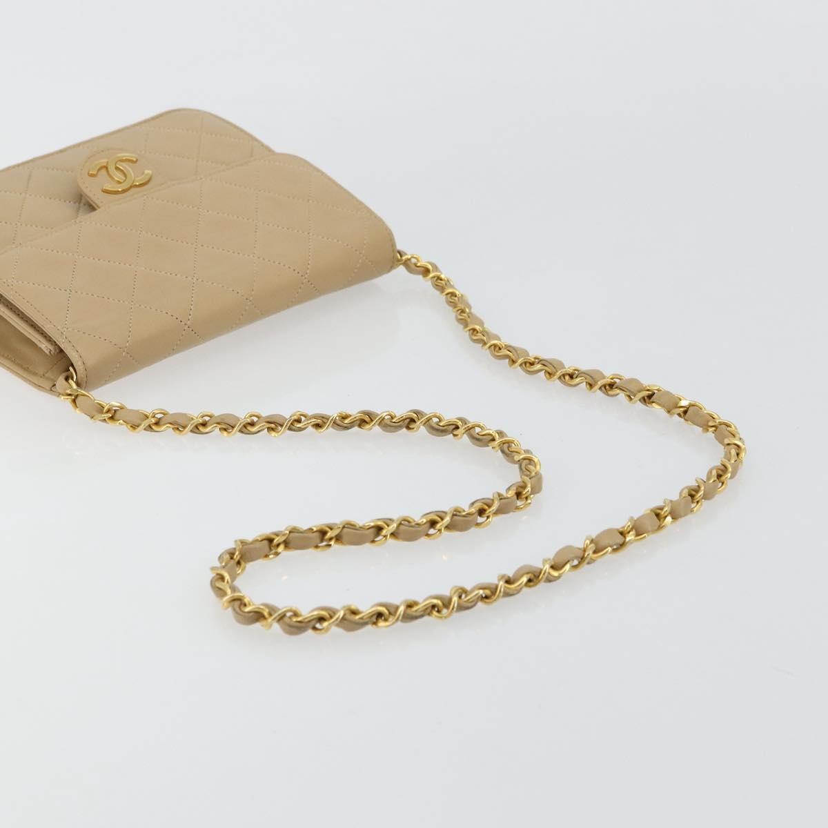 Chanel Vintage Clutch With Chain Quilted Leather Beige Leather Shoulder Bag Bag