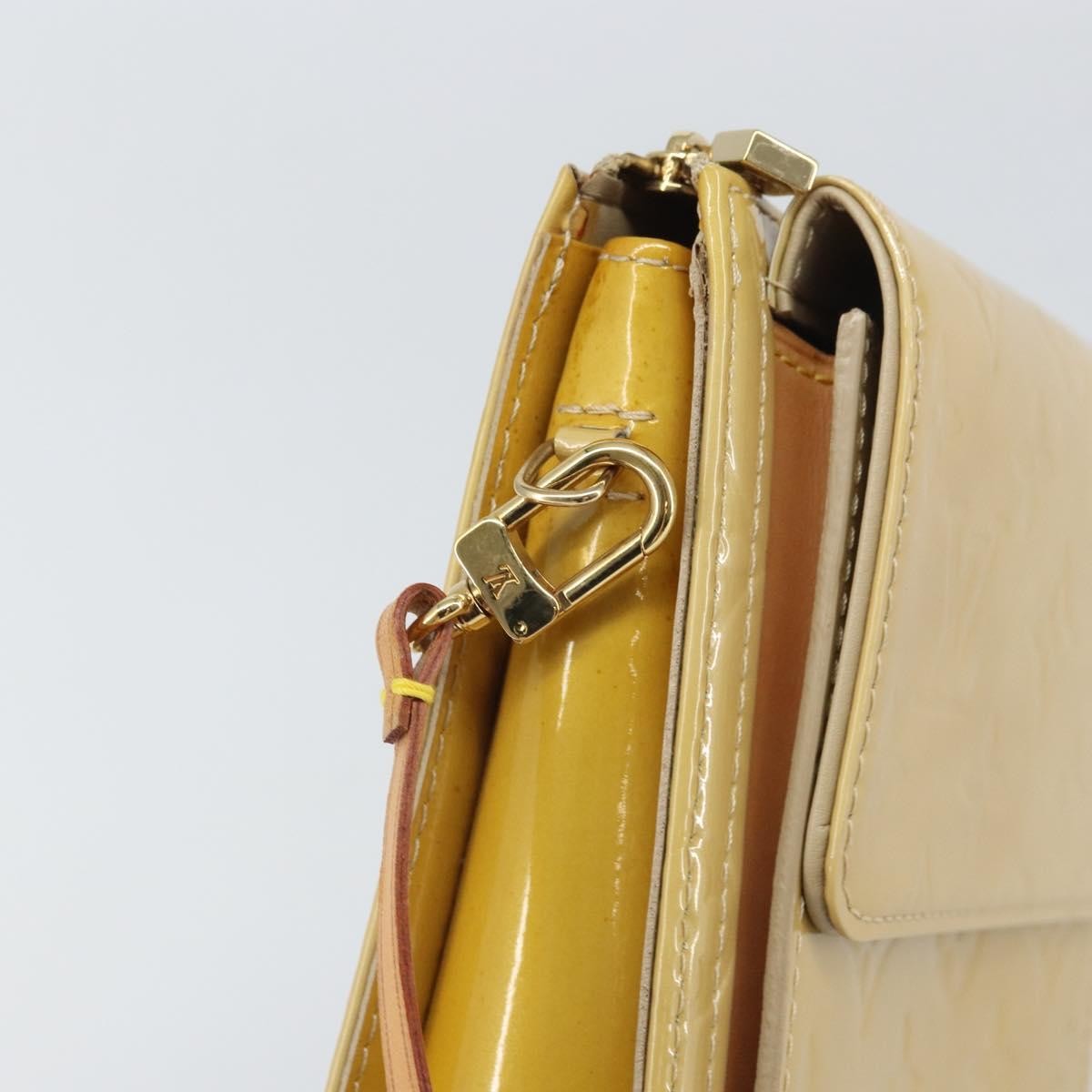 Louis Vuitton Mott Handbag Monogram Vernis Beige Patent_Leather Clutche & Pouche Bag
