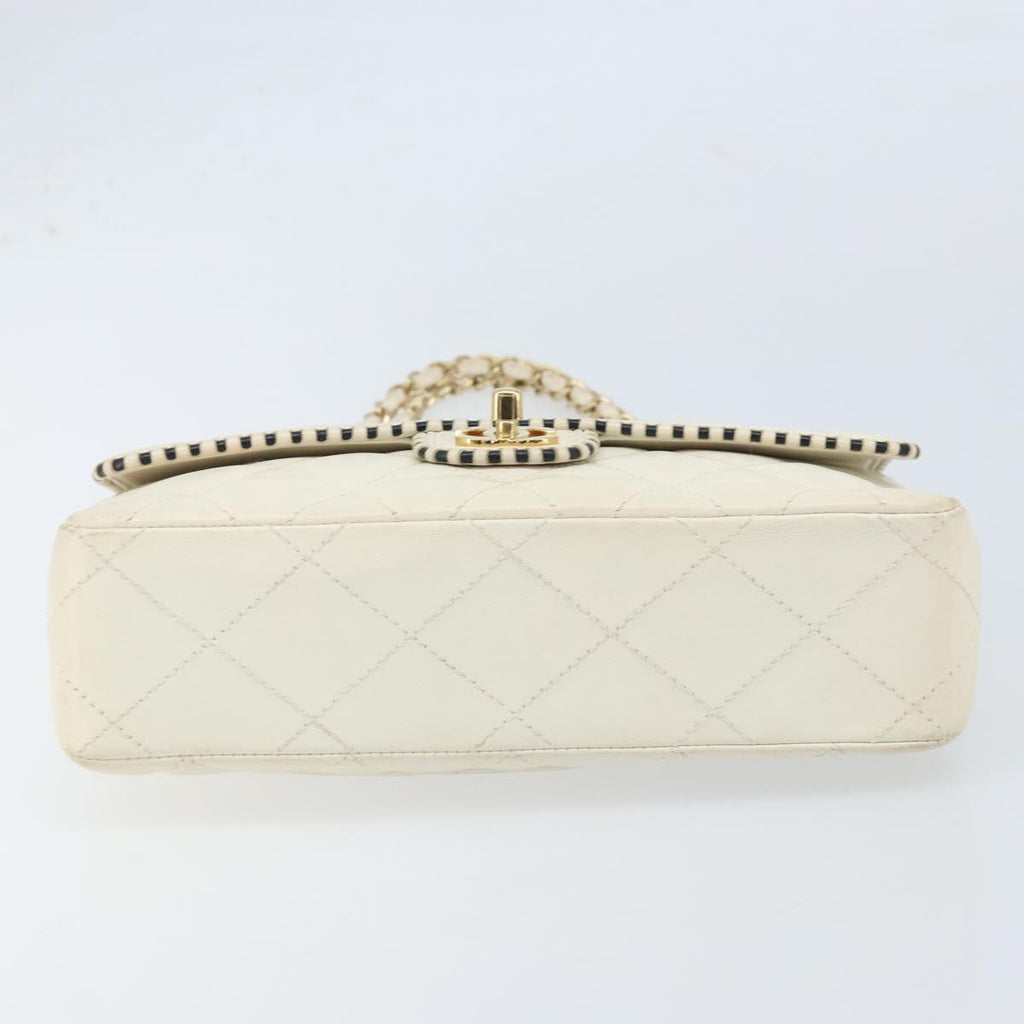 Chanel Vintage Punched Edge Classic Single Flap Bag Quilted Lambskin White Leather Shoulder Bag Bag