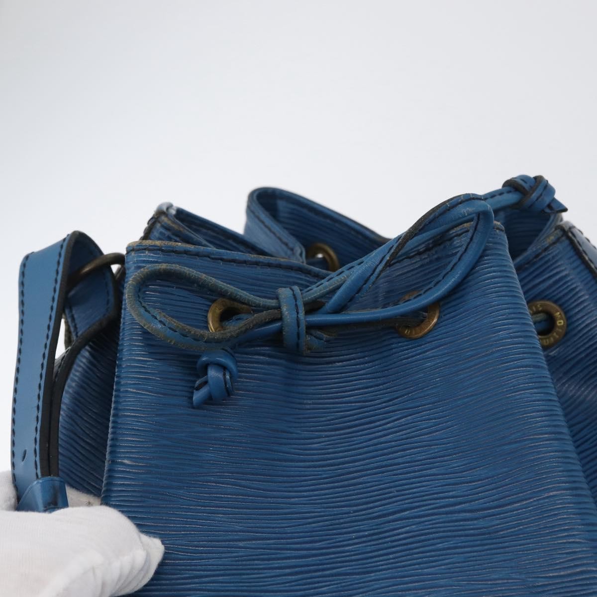 Louis Vuitton Petit Noe Nm Handbag Epi Leather Blue Leather Shoulder Bag