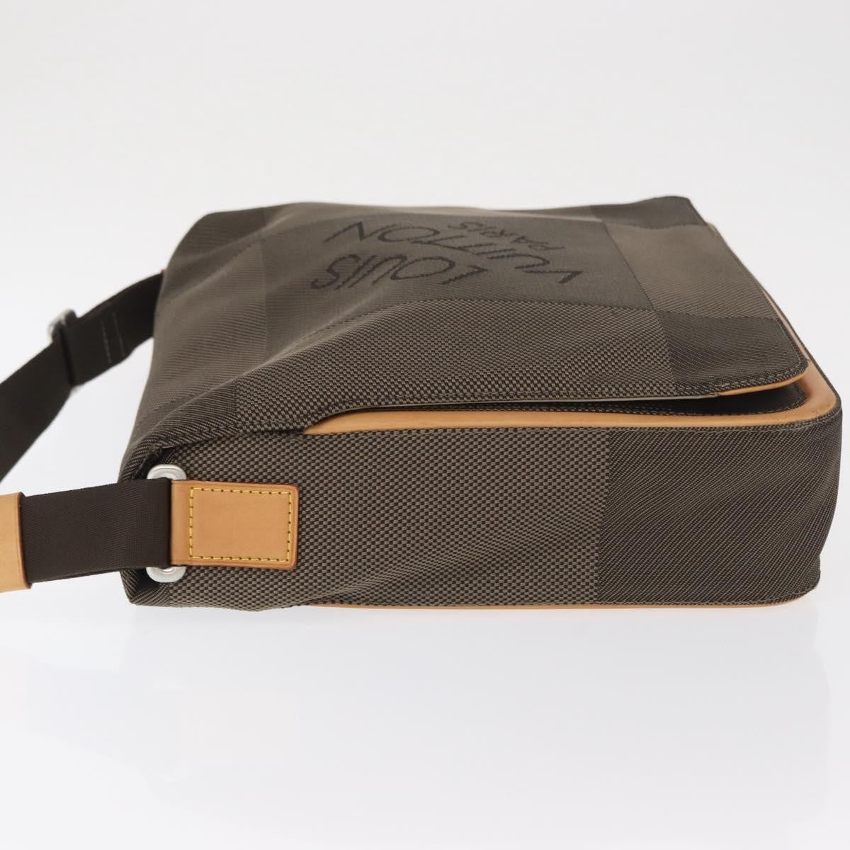 Louis Vuitton Terre Messenger Bag Damier Geant Canvas Brown Canvas Shoulder Bag