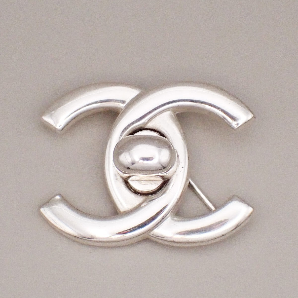 Chanel Vintage Cc Turnlock Brooch Metal Silver Silver_Plated Brooch Jewelry