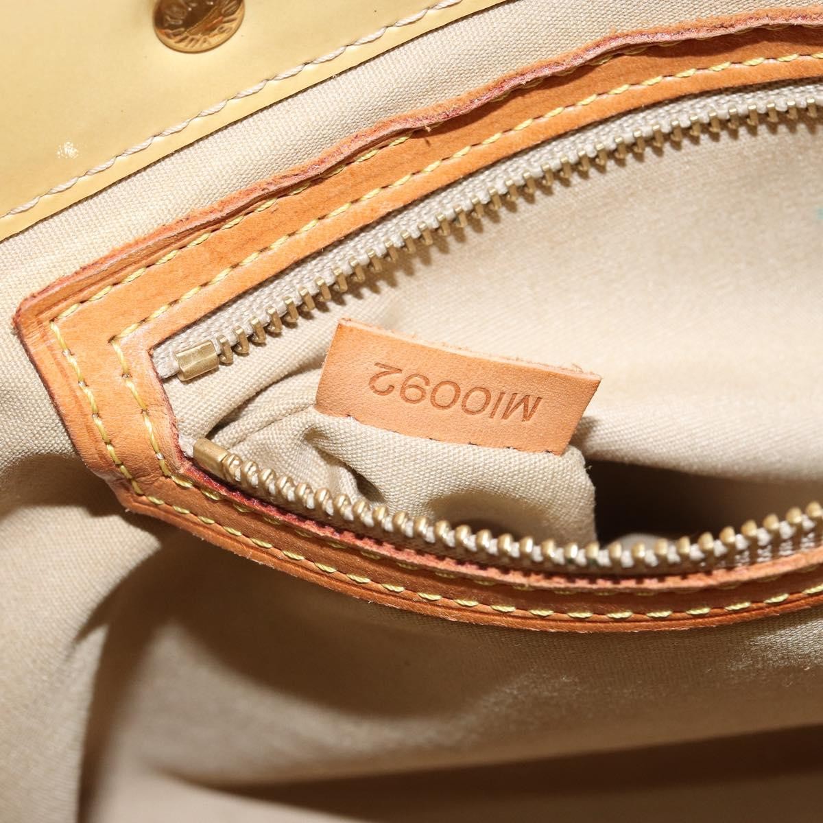 Louis Vuitton Reade Handbag Monogram Vernis Beige Patent_Leather Bag