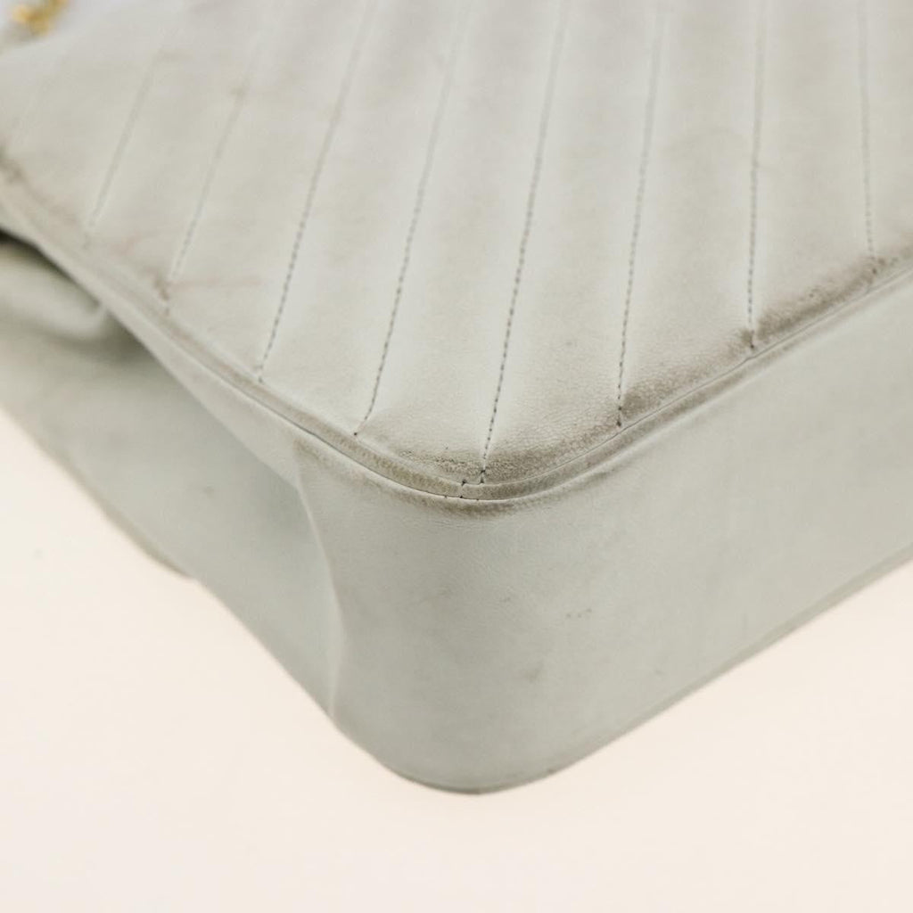 Chanel Matelasse Chain Shoulder Bag Leather White Leather Shoulder Bag Bag