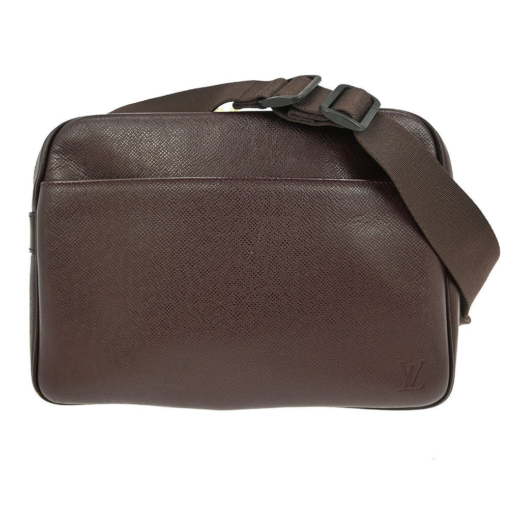 Louis Vuitton Reporter Bag Taiga Leather Purple Leather Shoulder Bag