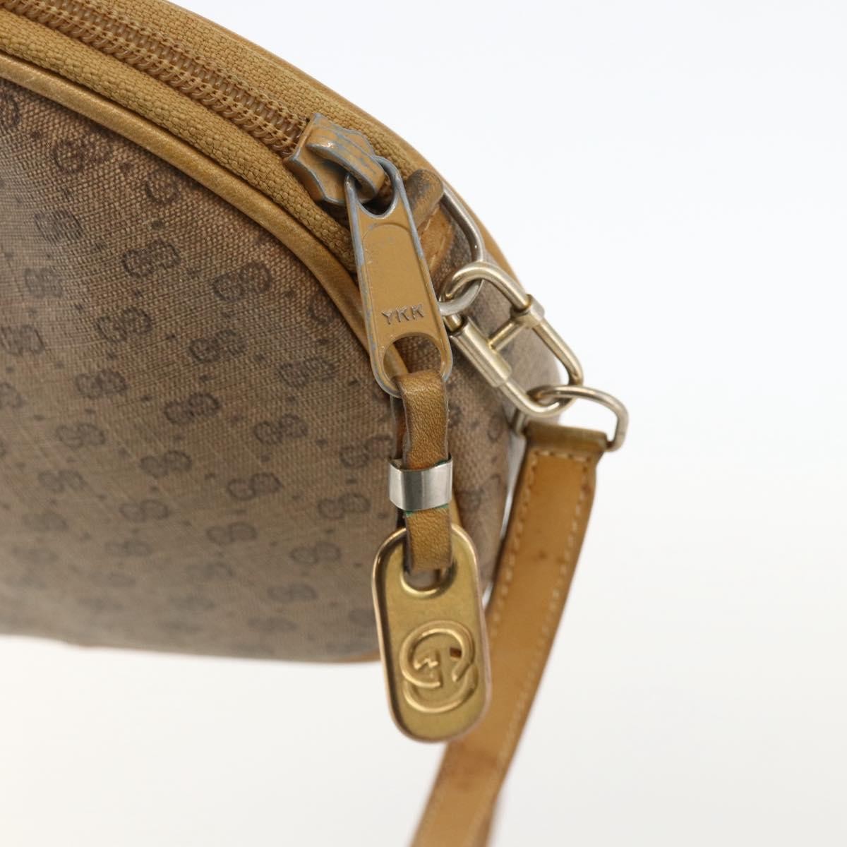Gucci Micro Gg Supreme Shoulder Bag Gg Canvas Beige Pvc Shoulder Bag Bag (Pre-Owned)