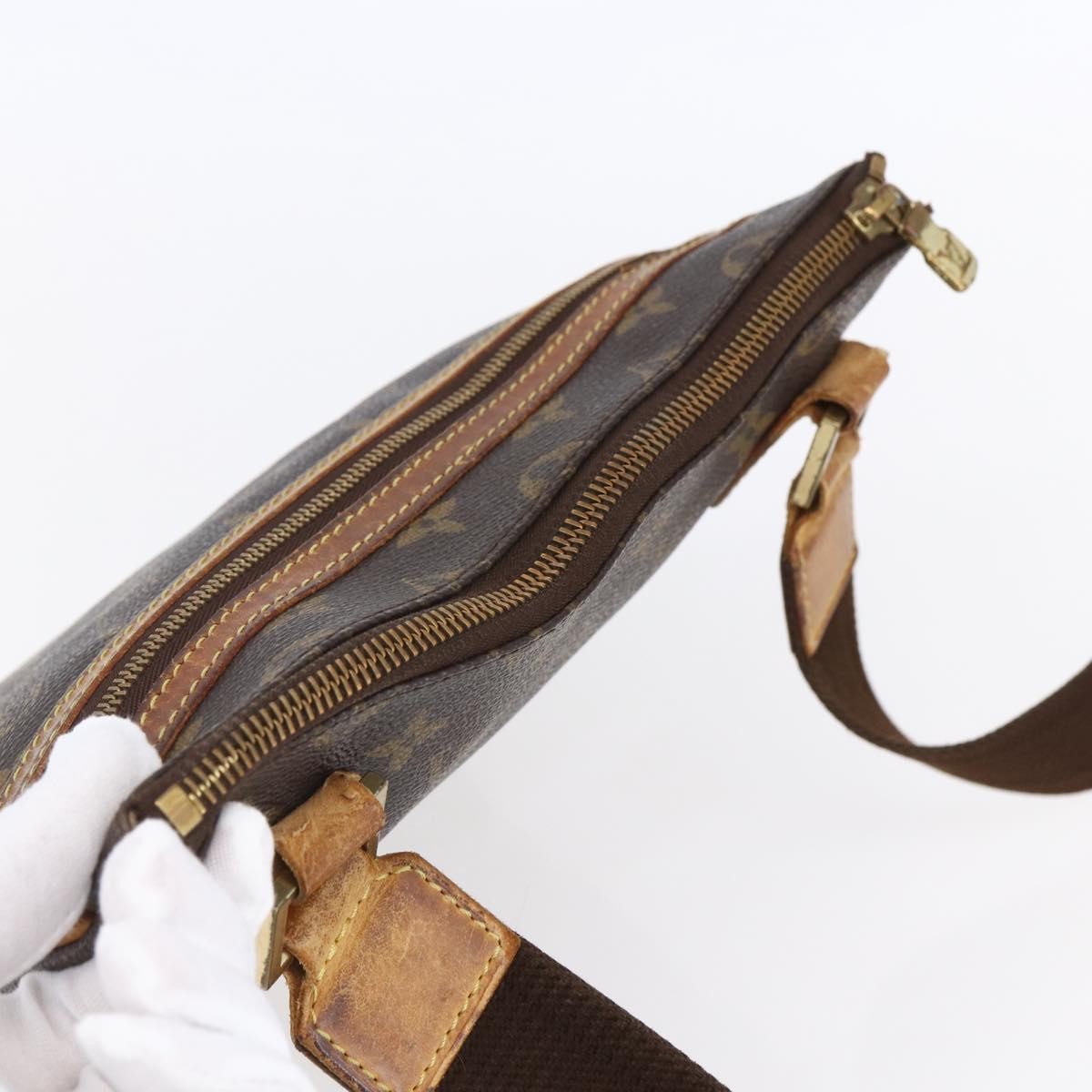 Louis Vuitton Bosphore Pochette Monogram Canvas Brown Canvas Shoulder Bag