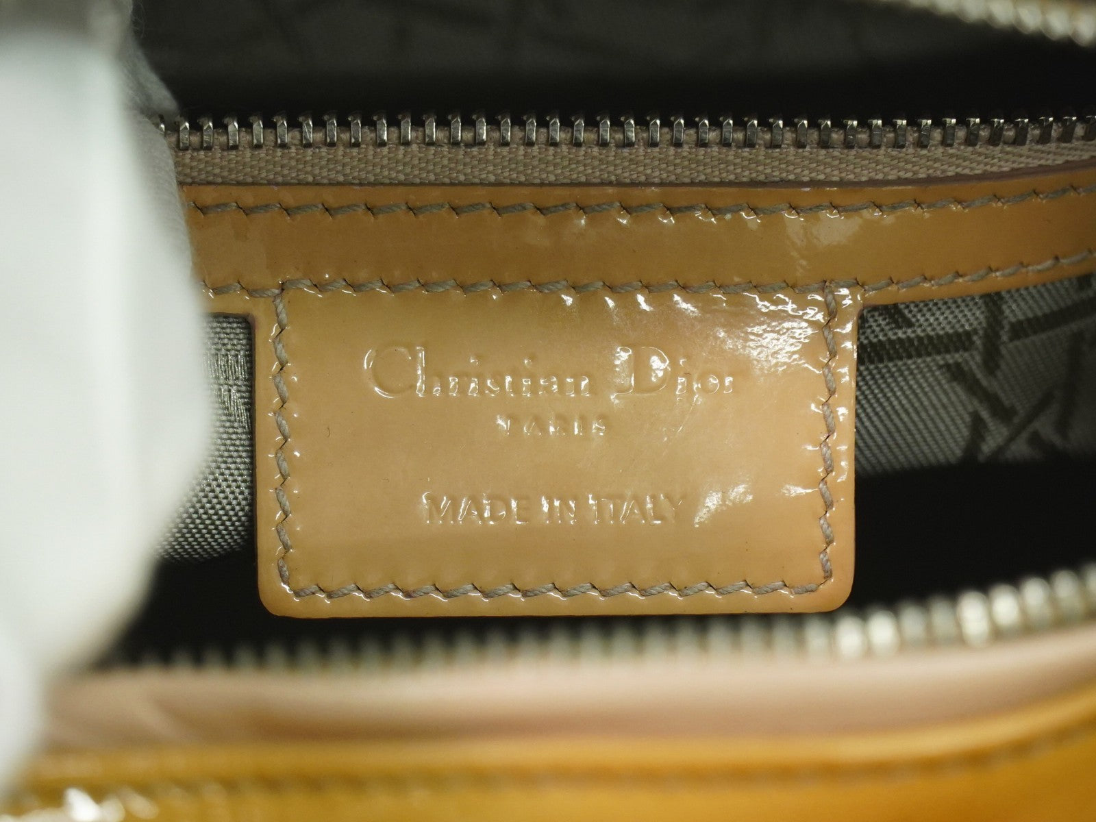 Christian Dior Vintage Lady Dior Bag Cannage Quilt Patent Beige Patent_Leather Handbag (Pre-Owned)