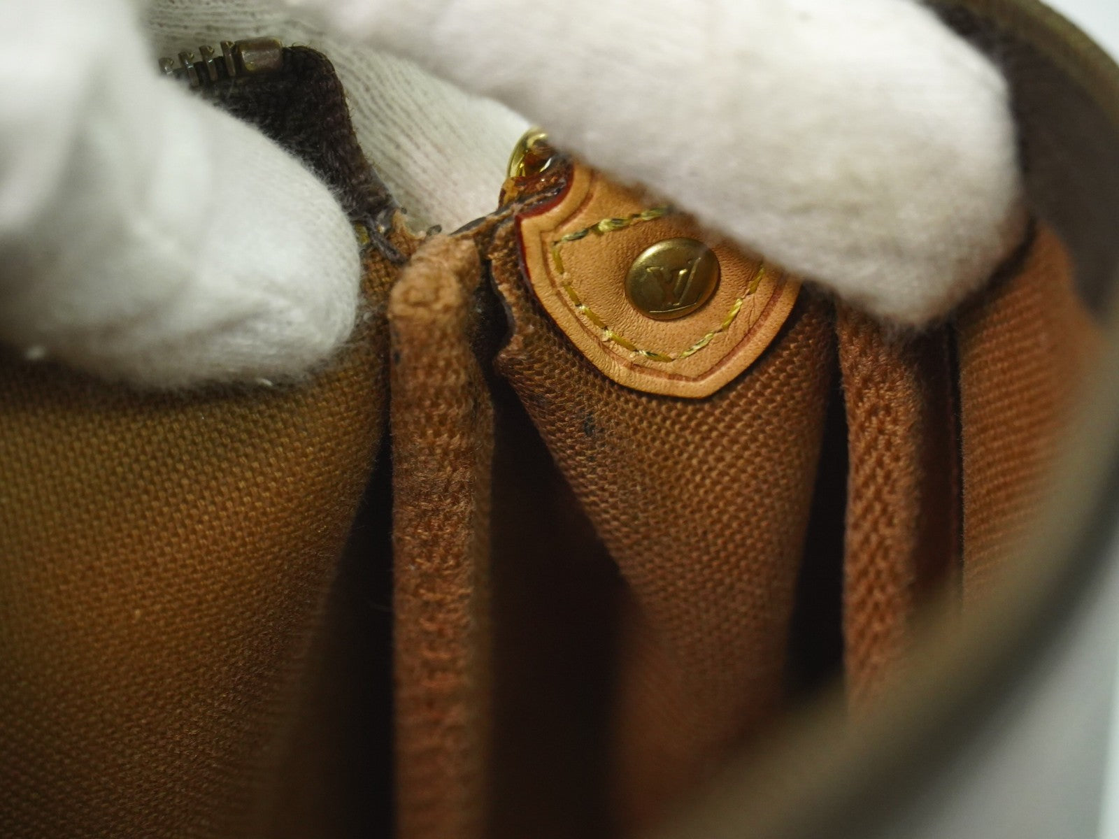 Louis Vuitton Eva Handbag Monogram Canvas Brown Canvas Clutche & Pouche Bag
