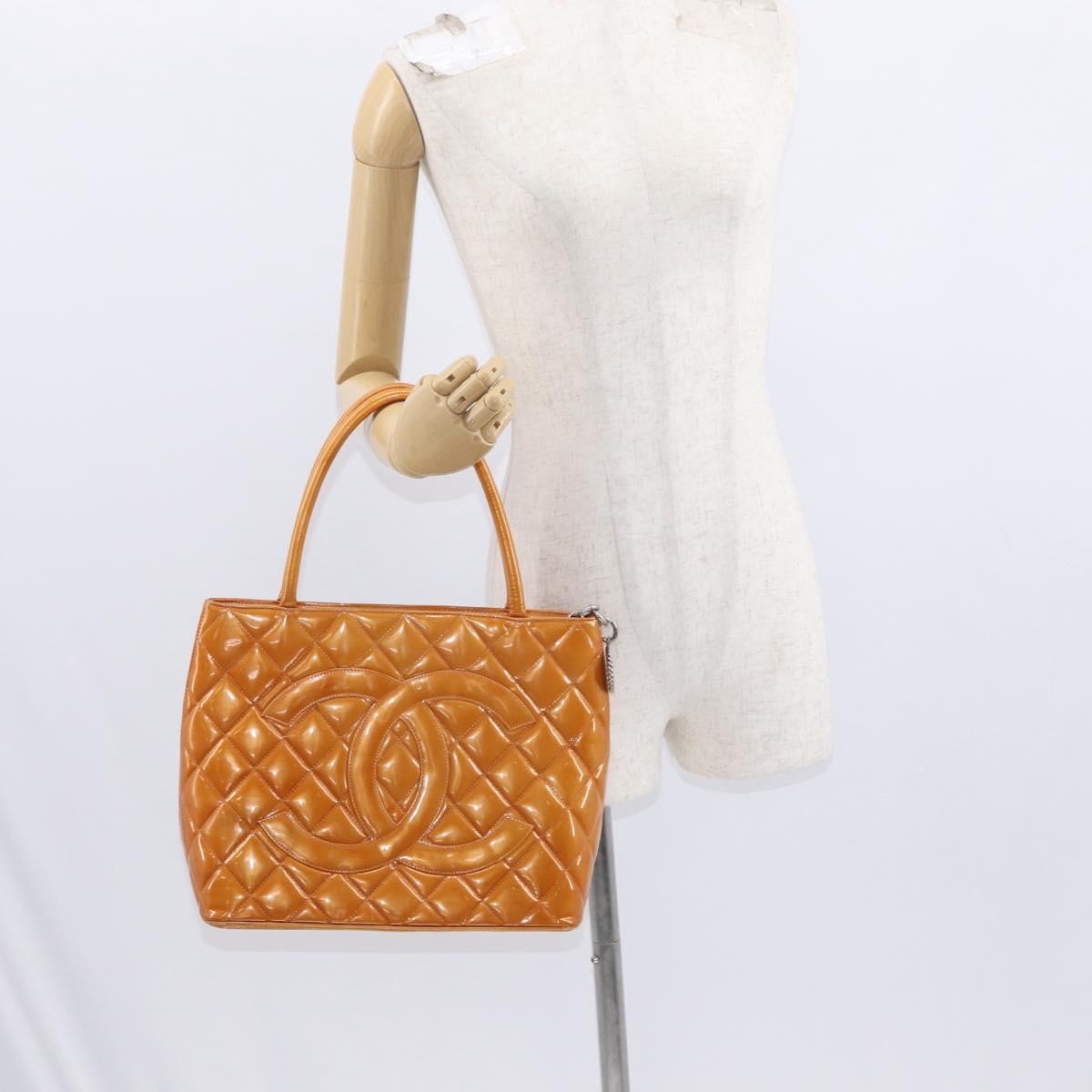 Chanel Medallion Tote Quilted Patent Beige Patent_Leather Tote Bag Bag