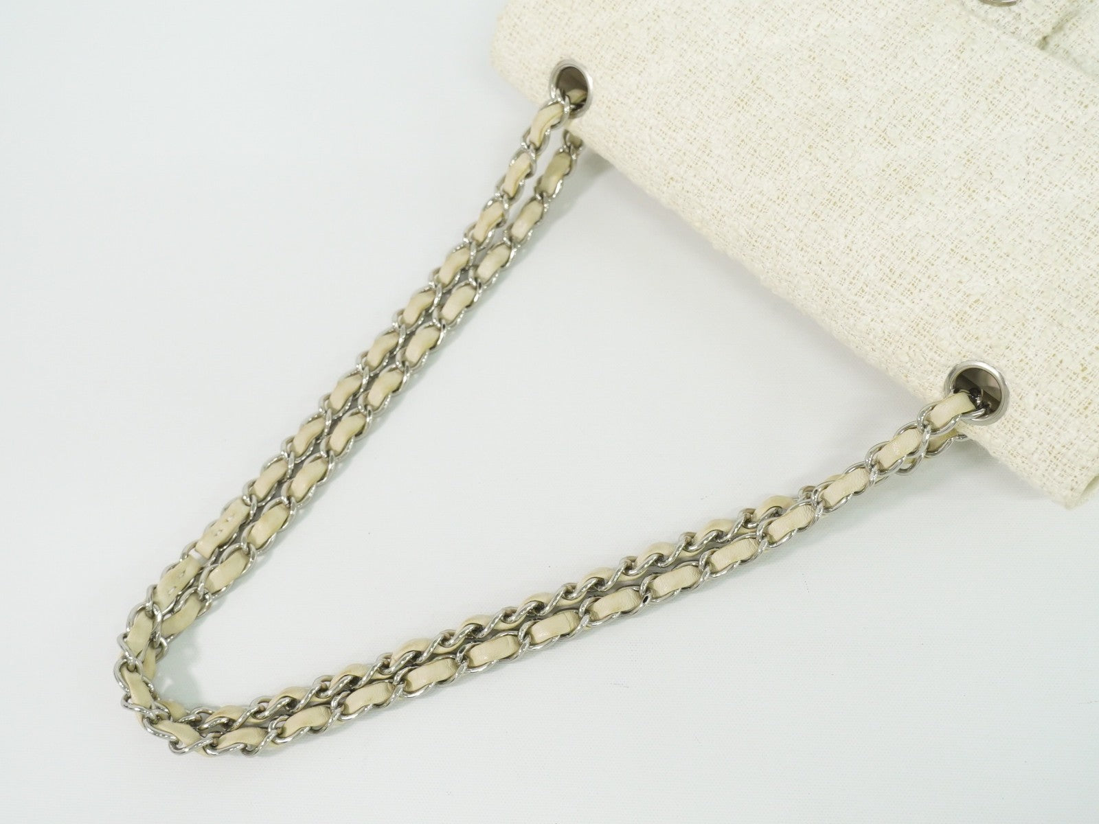 Chanel Timeless - Classic Double Flap Bag Quilted Tweed White Tweed Handbag