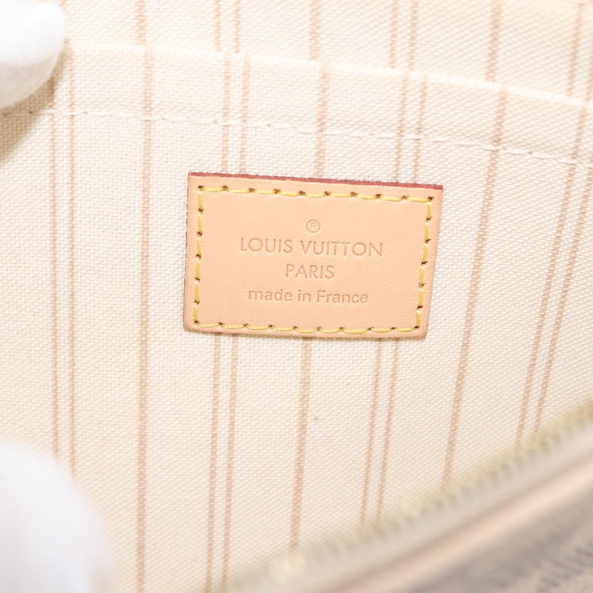 Louis Vuitton Neverfull Pochette Damier White Canvas Clutche & Pouche Bag