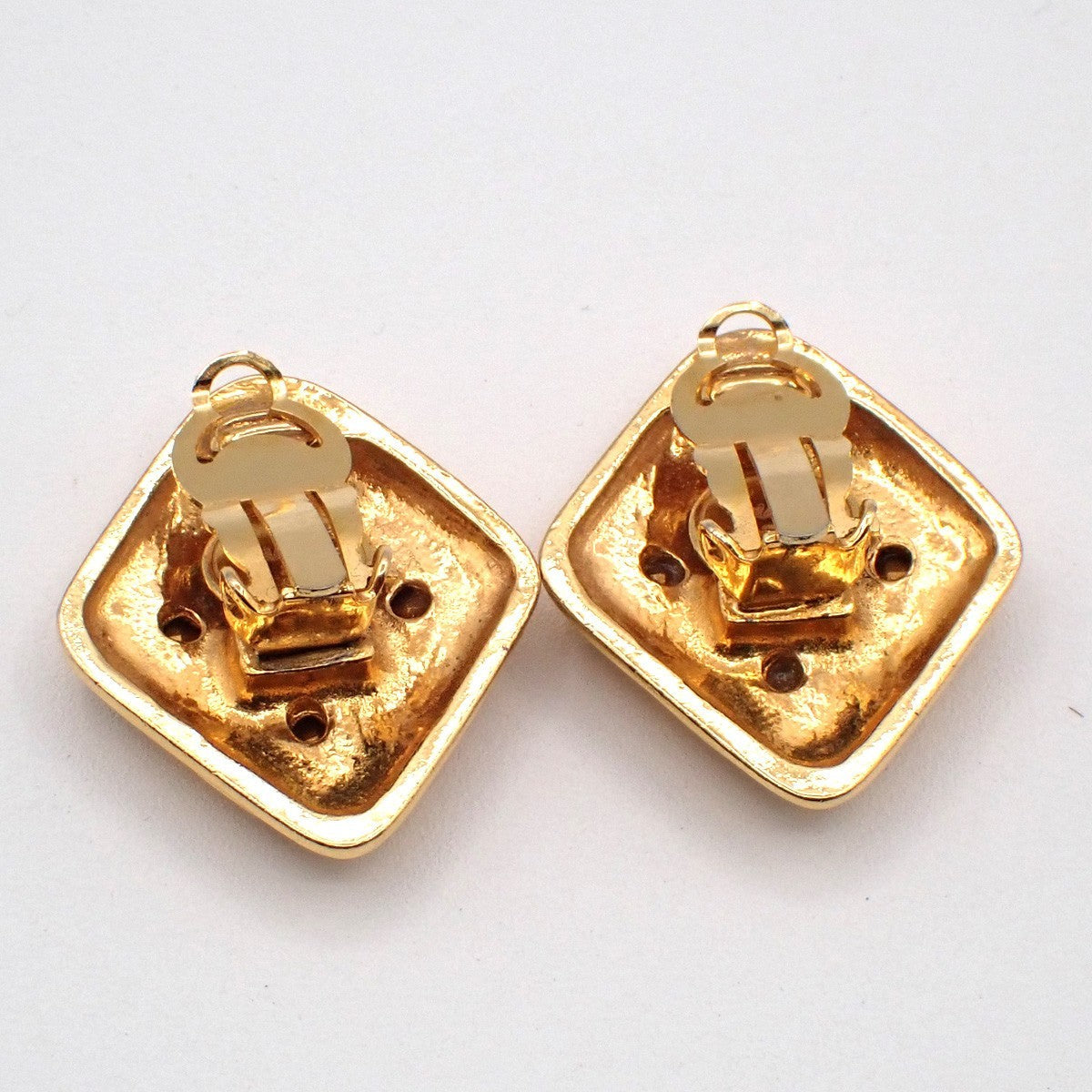 Chanel Vintage Cc Diamond Shape Clips-On Earrings Gold-Plated Gold Gold_Plated Earrings Jewelry