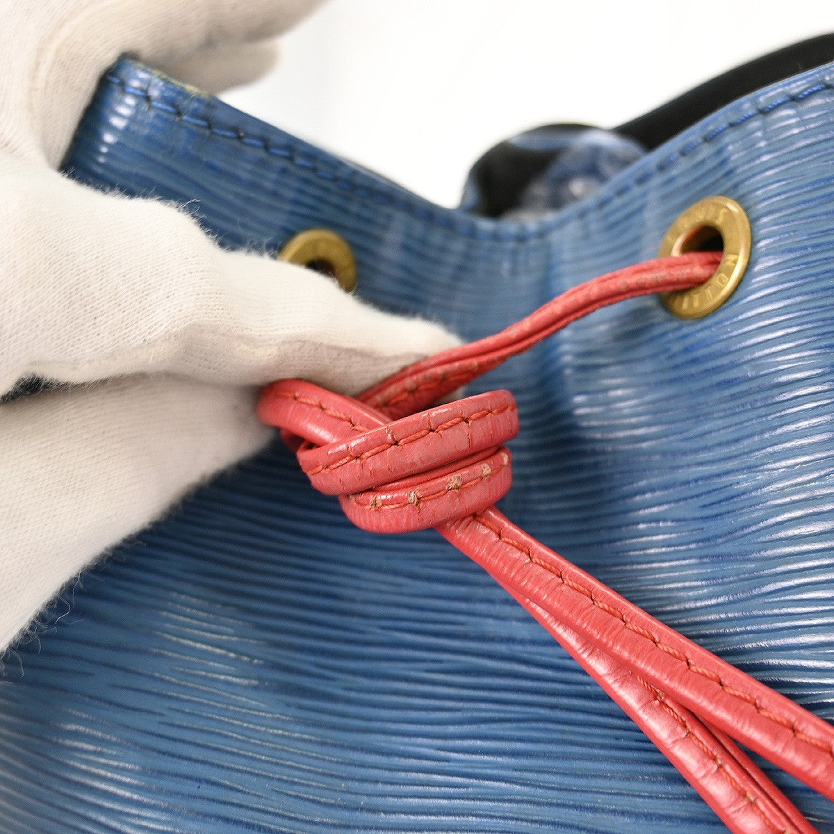 Louis Vuitton Tricolor Noe Handbag Epi Leather Blue Leather Shoulder Bag