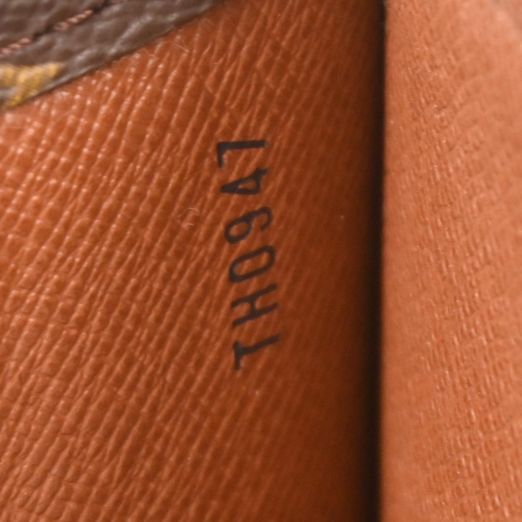 Louis Vuitton Etui Voyage Pouch Monogram Canvas Brown Canvas Clutche & Pouche Bag