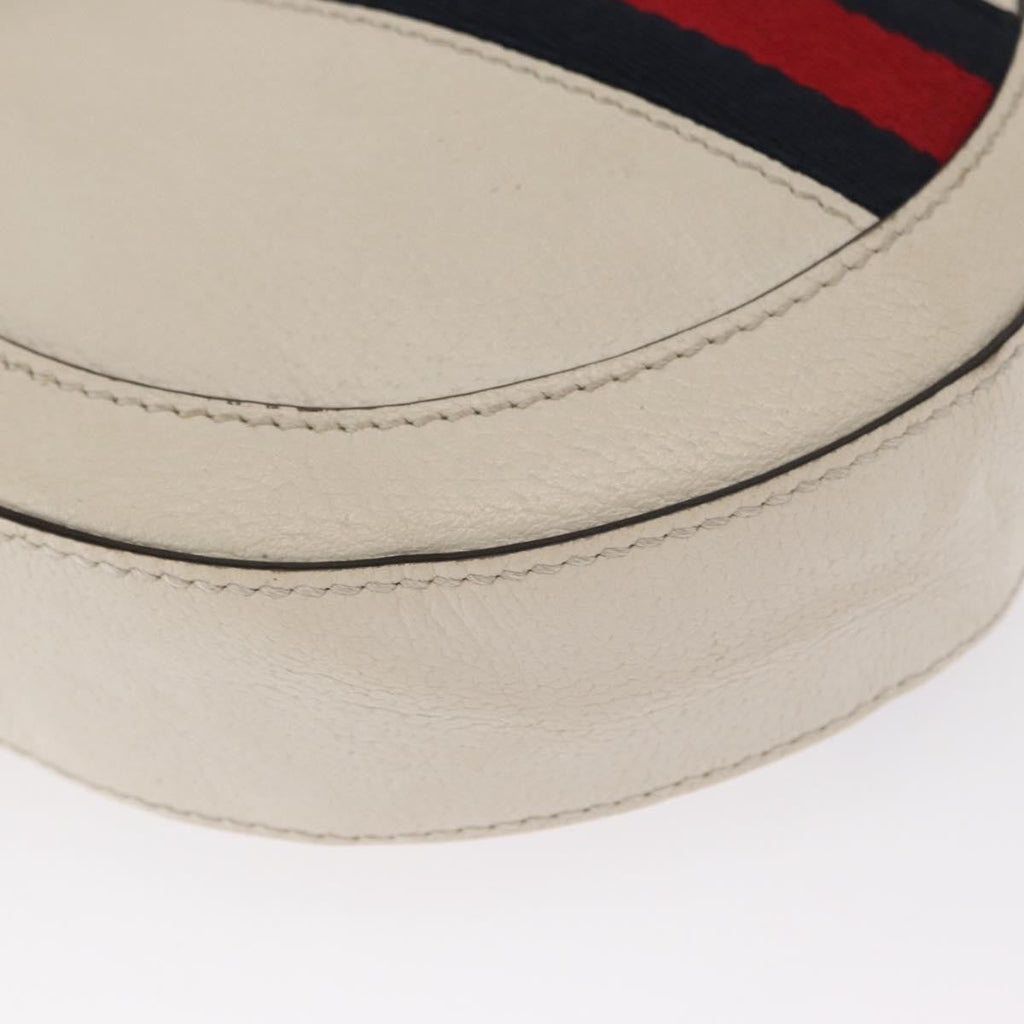 Gucci Gg Marmont Shoulder Bag Matelasse Leather White Leather Shoulder Bag Bag (Pre-Owned)