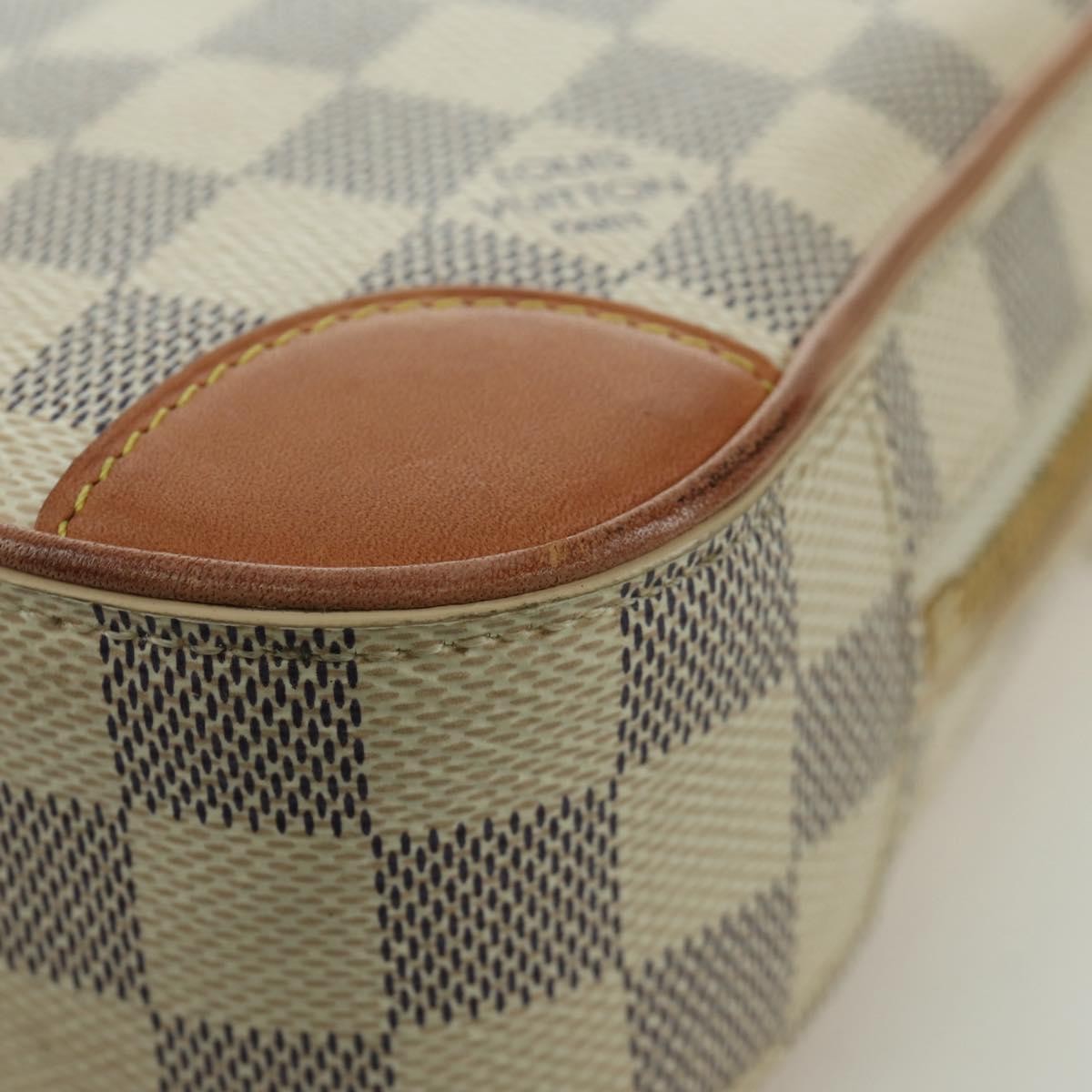 Louis Vuitton Neokapi Handag Damier Beige Canvas Clutche & Pouche Bag