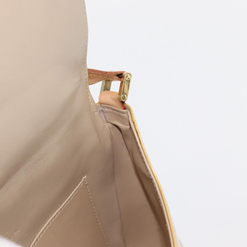 Louis Vuitton Thompson Street Handbag Monogram Vernis Beige Patent_Leather Shoulder Bag