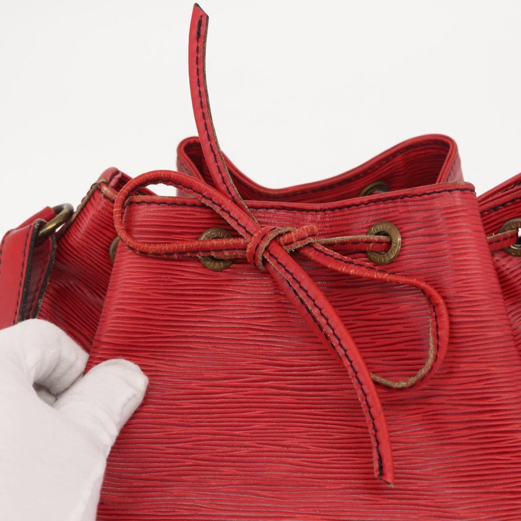 Louis Vuitton Noe Handbag Epi Leather Red Leather Shoulder Bag
