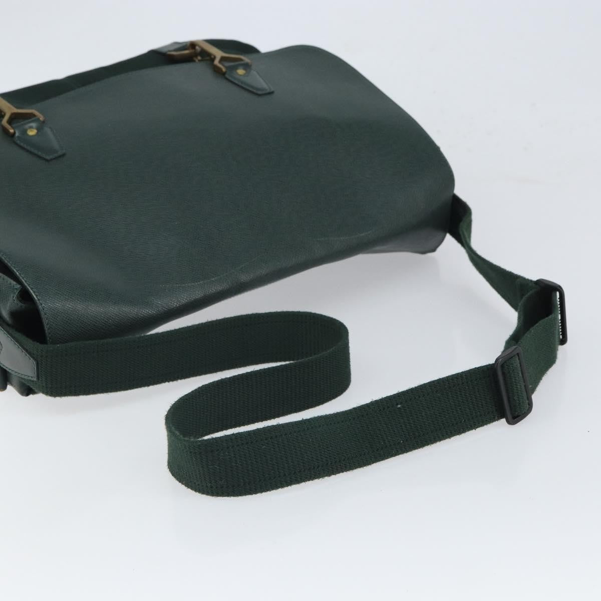 Louis Vuitton Dersou Bag Taiga Leather And Canvas Green Leather Shoulder Bag