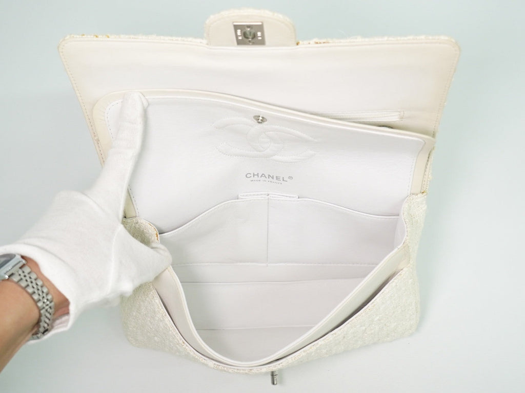 Chanel Timeless - Classic Double Flap Bag Quilted Tweed White Tweed Handbag
