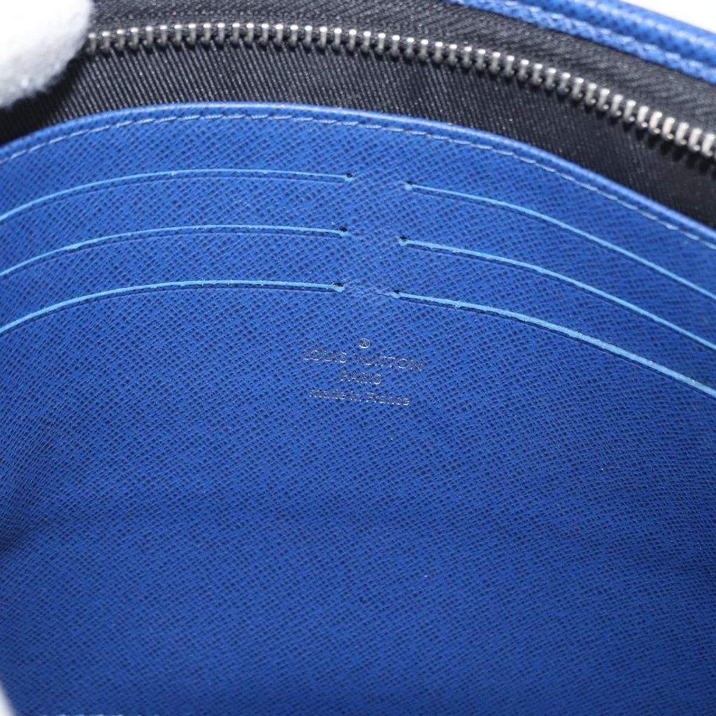 Louis Vuitton Pochette Voyage Taiga Leather Blue Leather Clutche & Pouche Bag