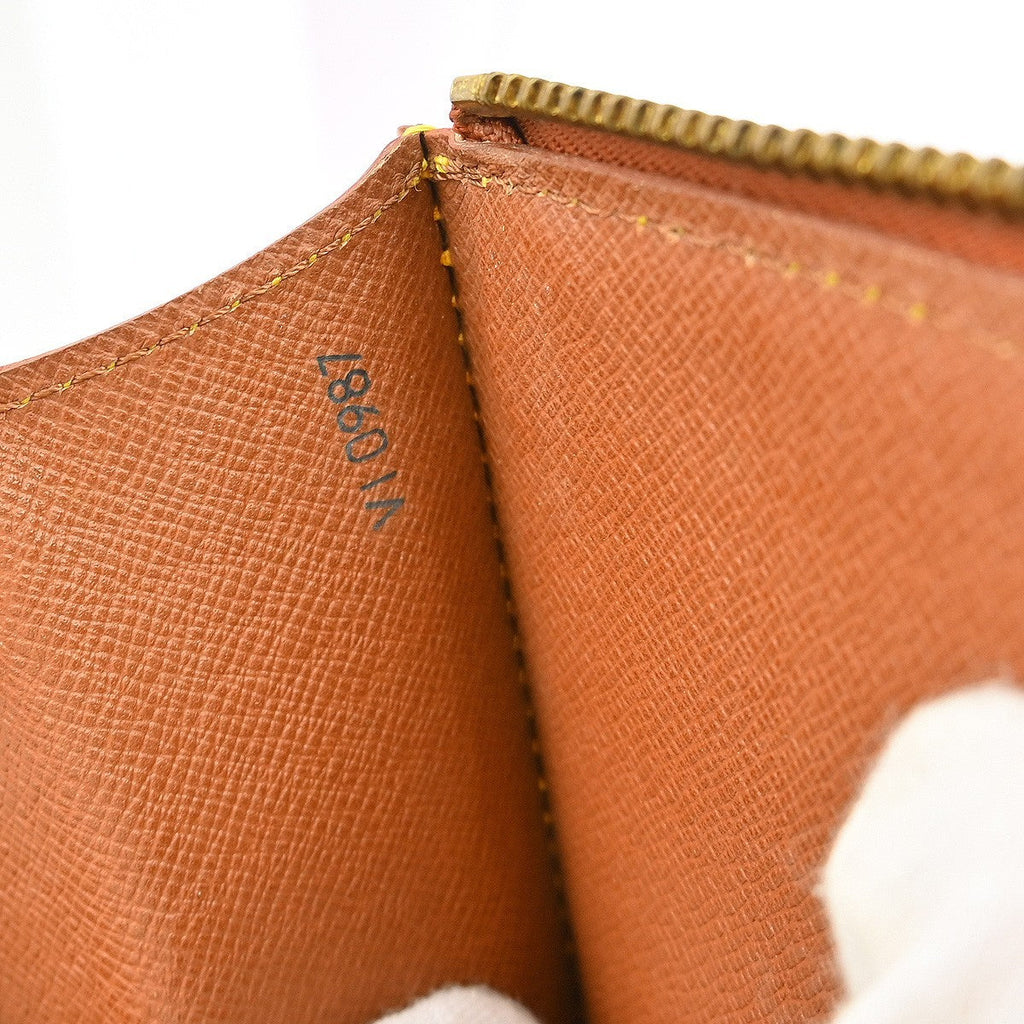 Louis Vuitton Pochette Jour Epi Leather Brown Leather Clutche & Pouche Bag