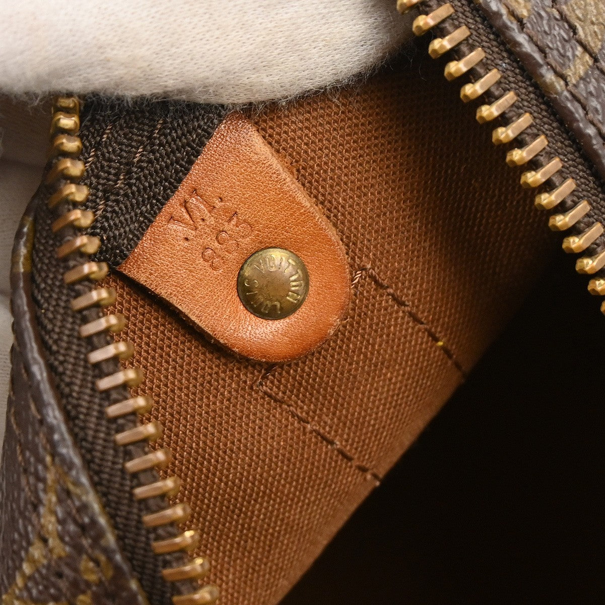 Louis Vuitton Keepall Bandouliere Bag Monogram Canvas Brown Canvas Travel Bag