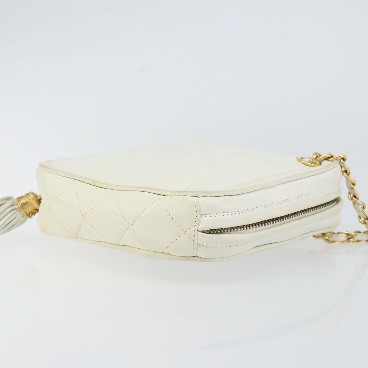 Chanel Vintage Diamond Tassel Crossbody Quilted Lambskin White Leather Clutche & Pouche Bag