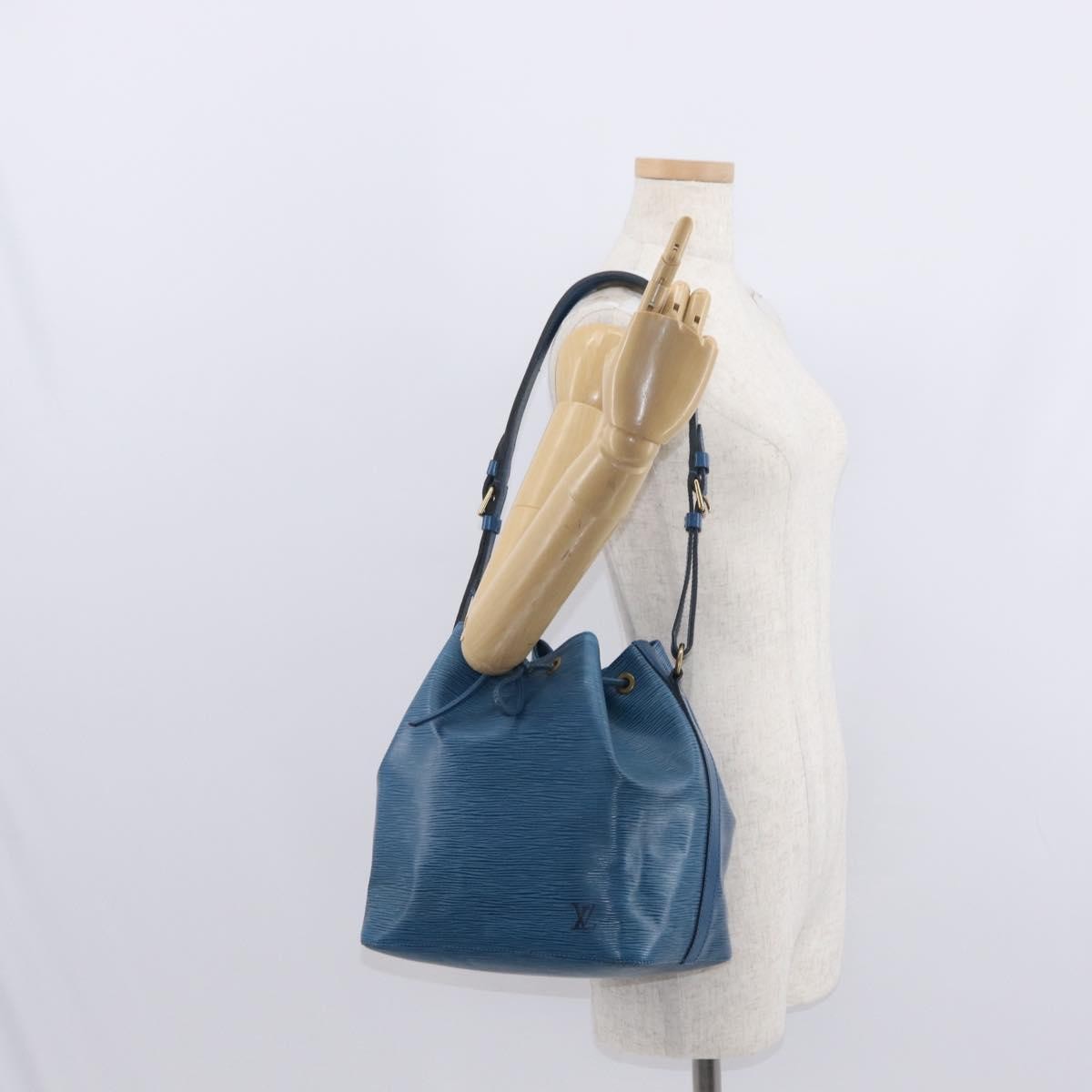 Louis Vuitton Petit Noe Handbag Epi Leather Blue Leather Shoulder Bag
