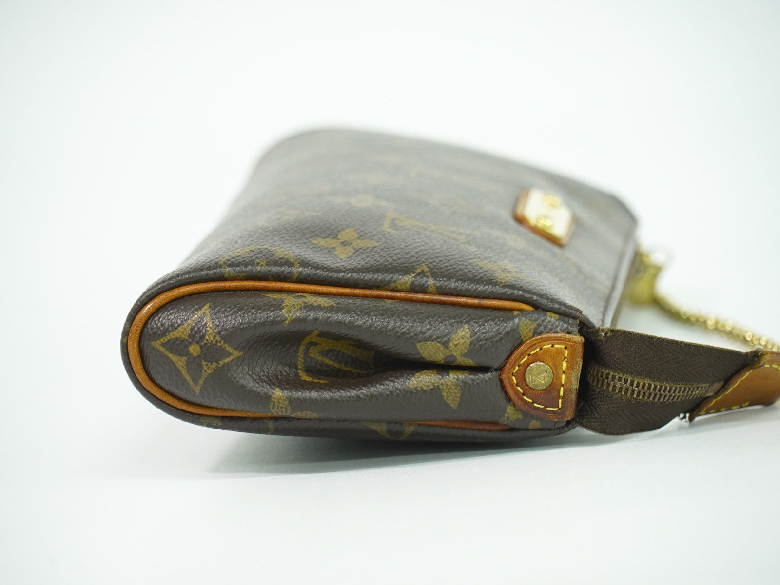 Louis Vuitton Eva Handbag Monogram Canvas Brown Canvas Clutche & Pouche Bag