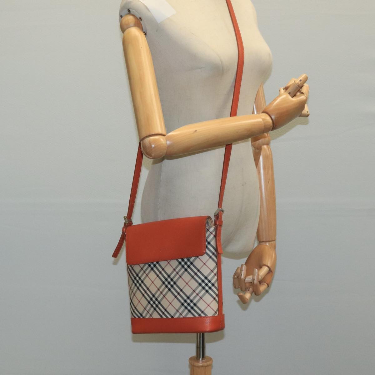 Burberry Nova Check Shoulder Bag Canvas And Leather Beige Canvas Shoulder Bag