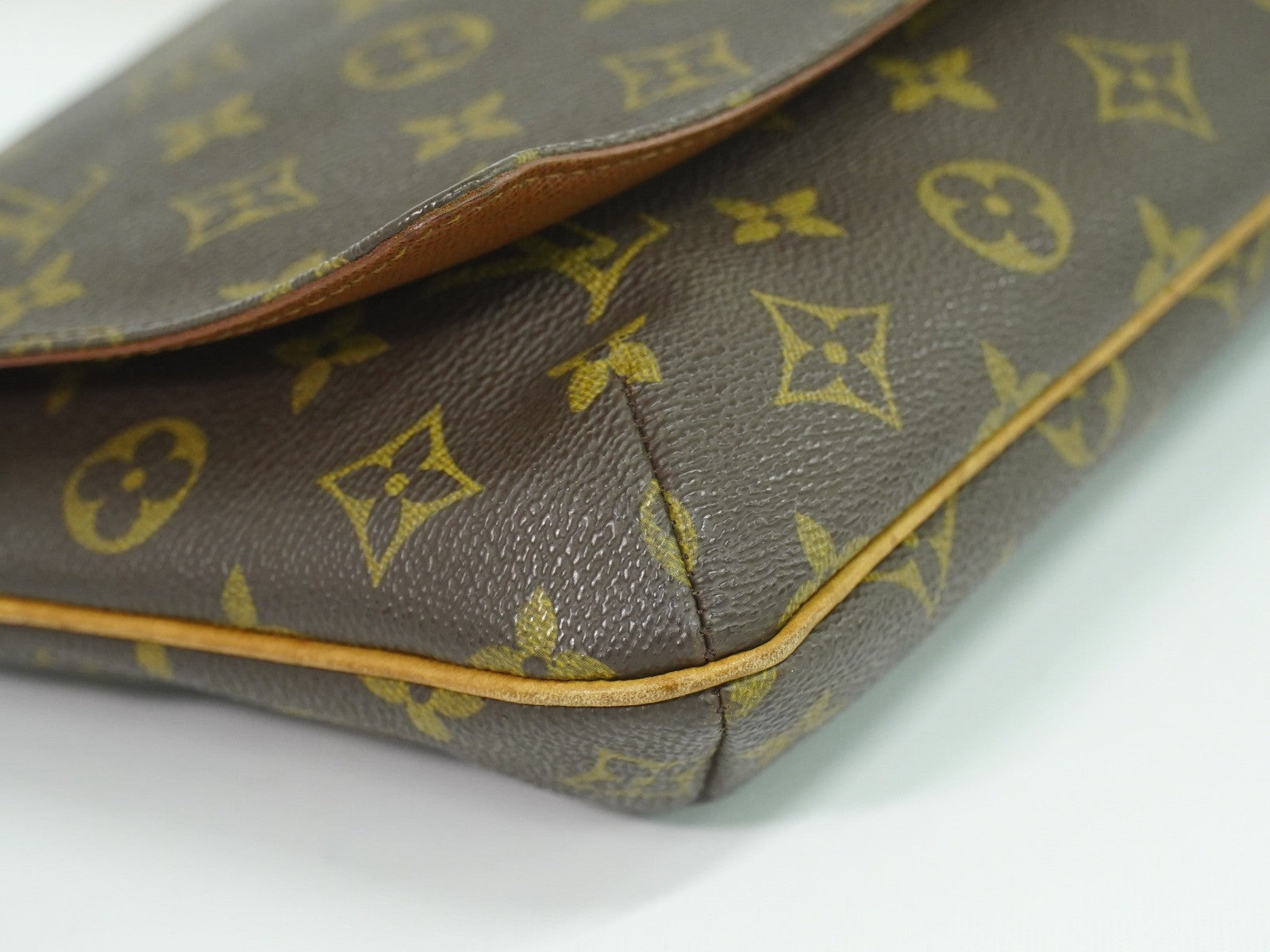 Louis Vuitton Musette Tango Handbag Monogram Canvas Brown Canvas Shoulder Bag