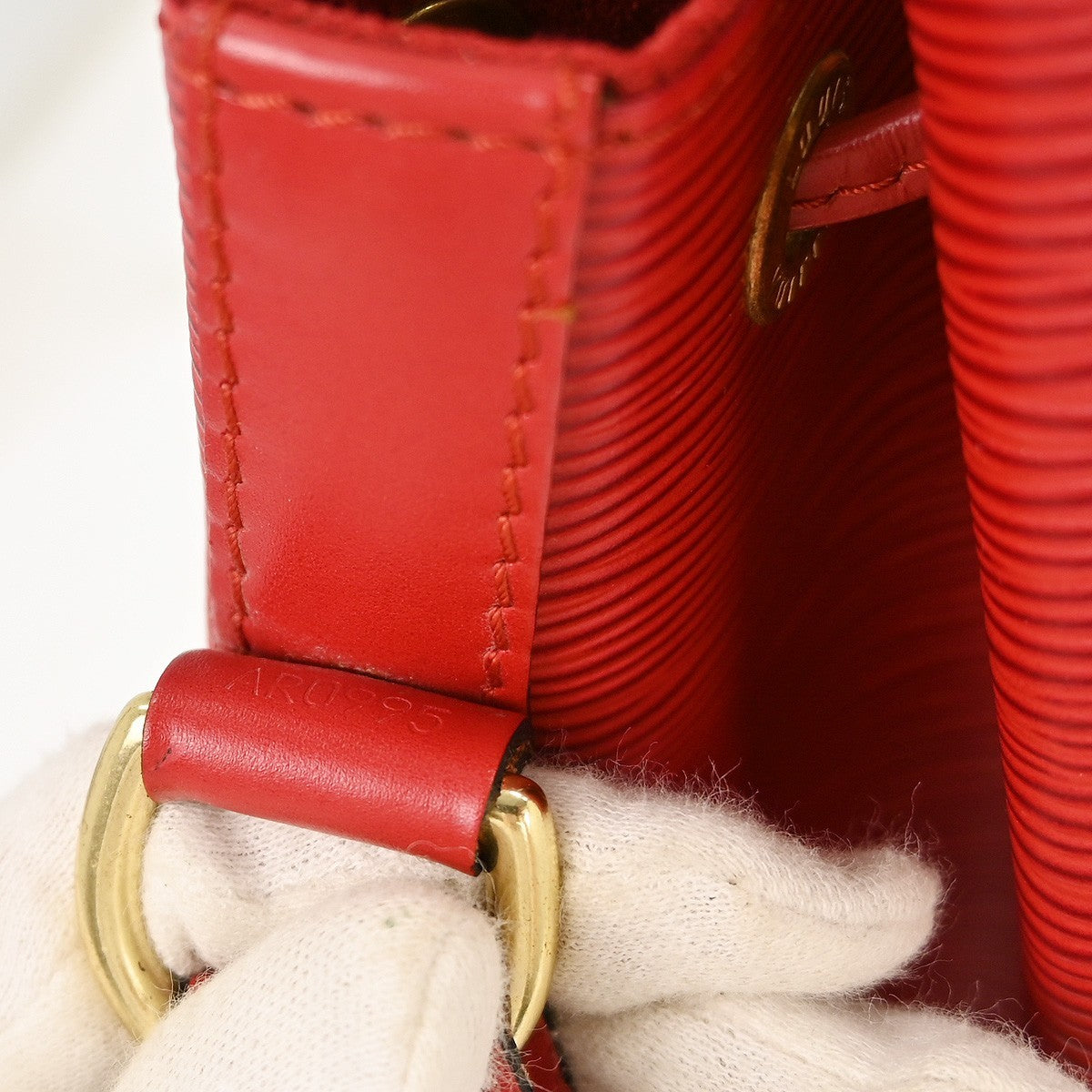 Louis Vuitton Noe Handbag Epi Leather Red Leather Shoulder Bag