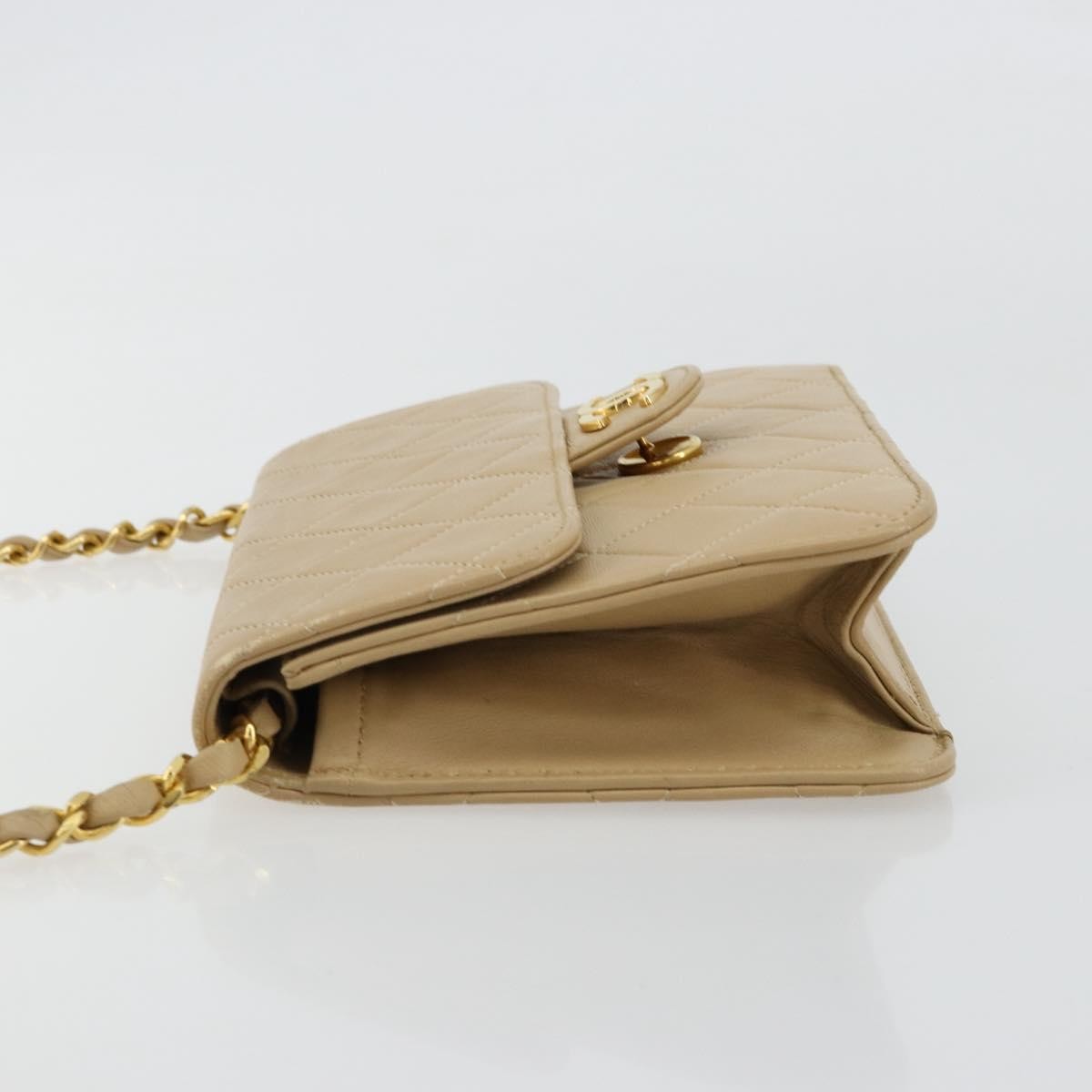 Chanel Vintage Clutch With Chain Quilted Leather Beige Leather Shoulder Bag Bag