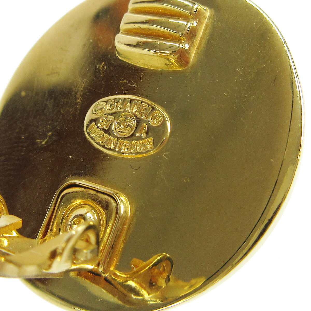 Chanel Round Cc Turnlock Clip-On Earrings Metal Gold Gold_Plated Earrings Jewelry