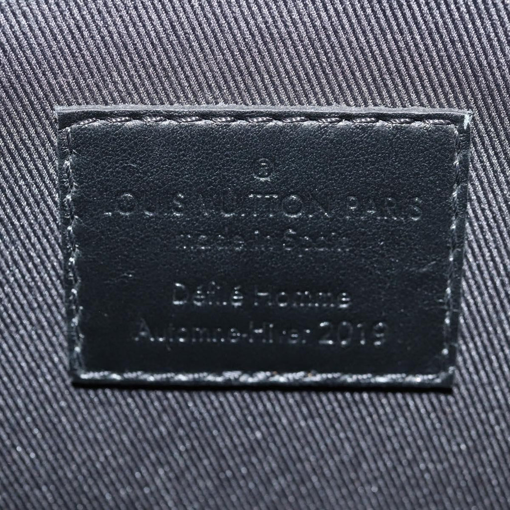 Louis Vuitton Pochette A4 Rainbow Taiga Leather Black Leather Clutche & Pouche Bag