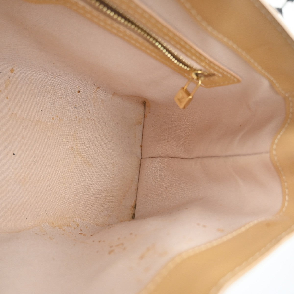Louis Vuitton Wilshire Handbag Monogram Vernis Beige Patent_Leather Handbag
