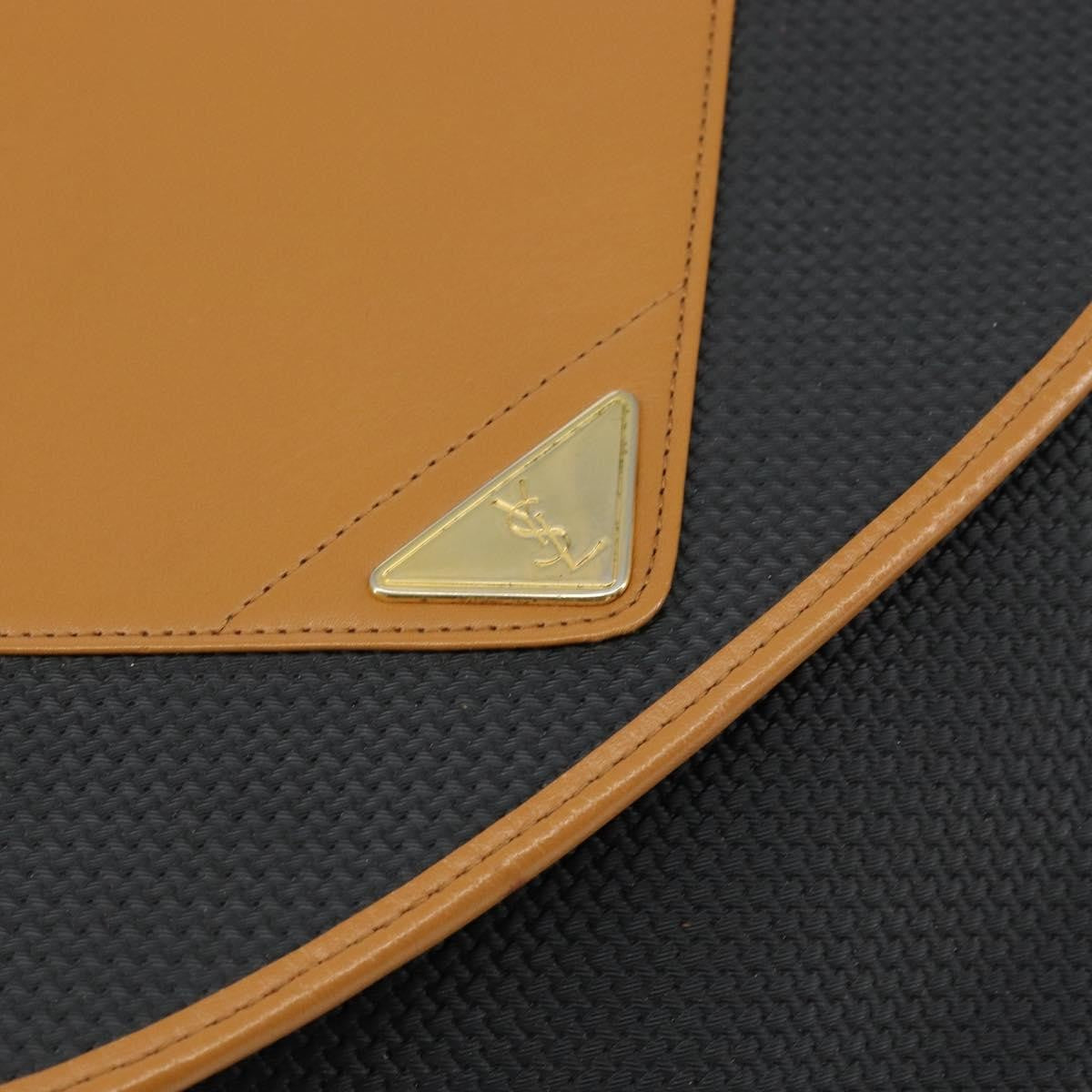 Saint Laurent Vintage Shoulder Bag Leather Beige Leather Shoulder Bag Bag (Pre-Owned)