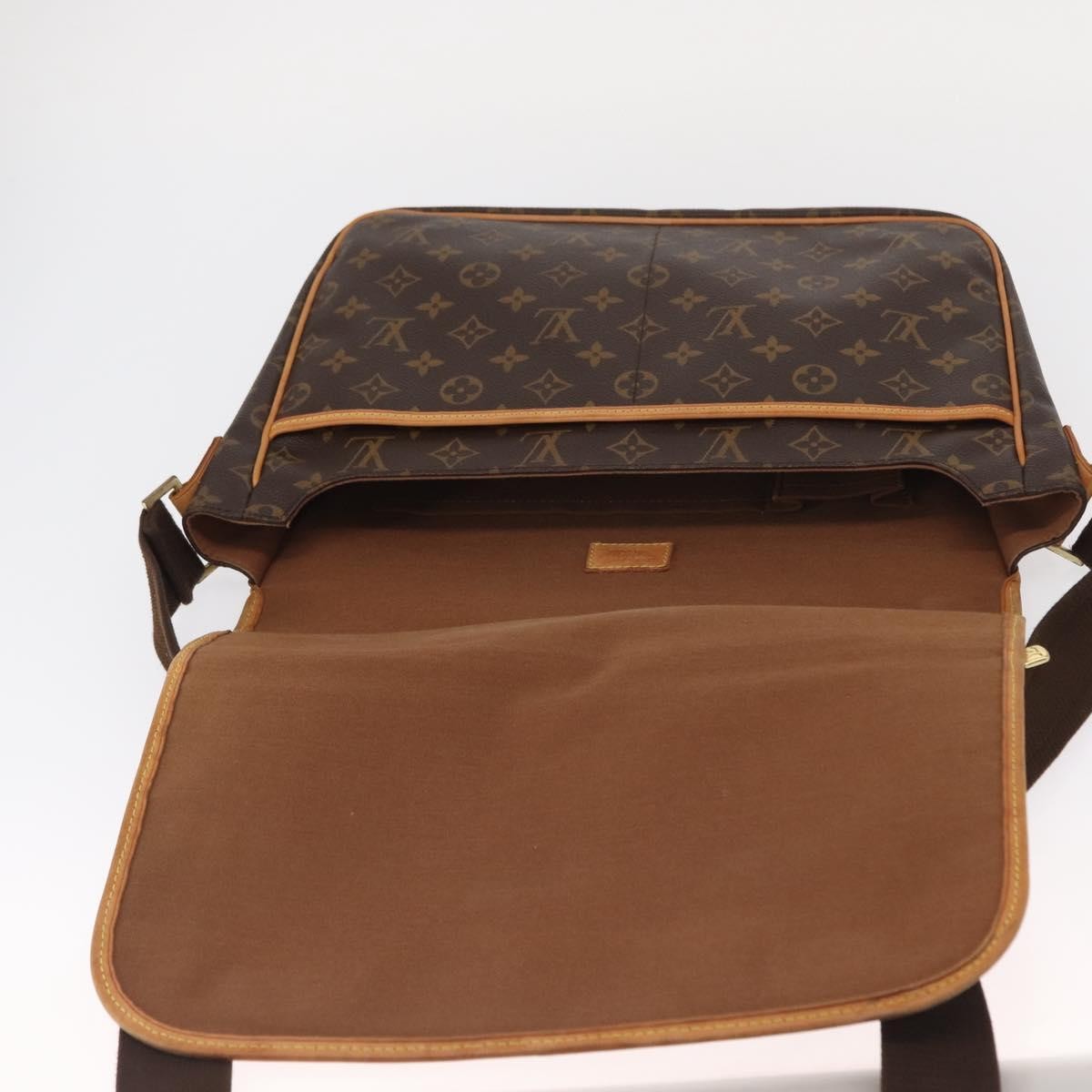 Louis Vuitton Bosphore Messenger Bag Monogram Canvas Brown Canvas Shoulder Bag