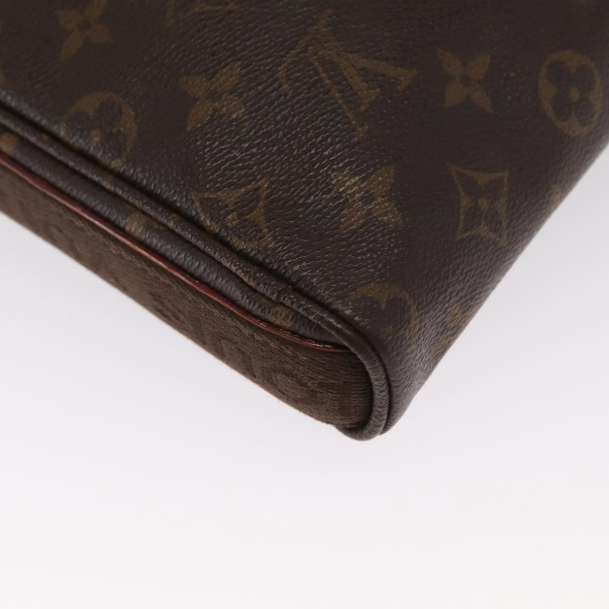 Louis Vuitton Trotteur Beaubourg Handbag Monogram Canvas Brown Canvas Shoulder Bag