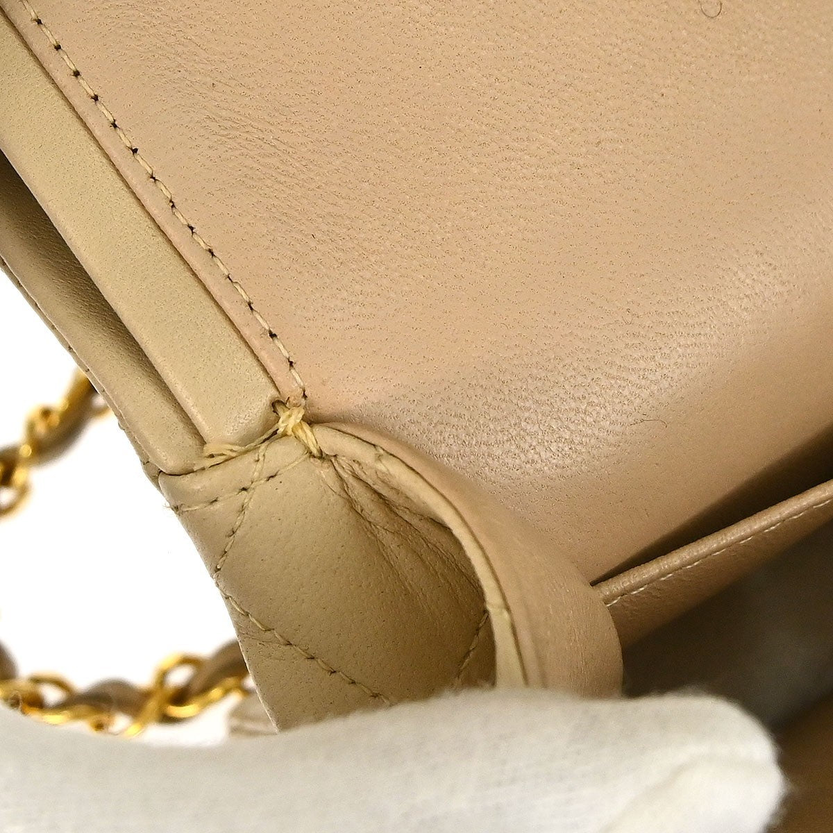 Chanel Vintage Classic Double Flap Bag Quilted Lambskin Beige Leather Shoulder Bag Bag