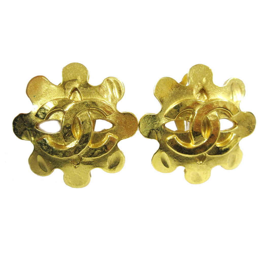 Chanel Vintage Cc Flower Cutout Round Clip-On Earrings Metal Gold Gold_Plated Earrings Jewelry