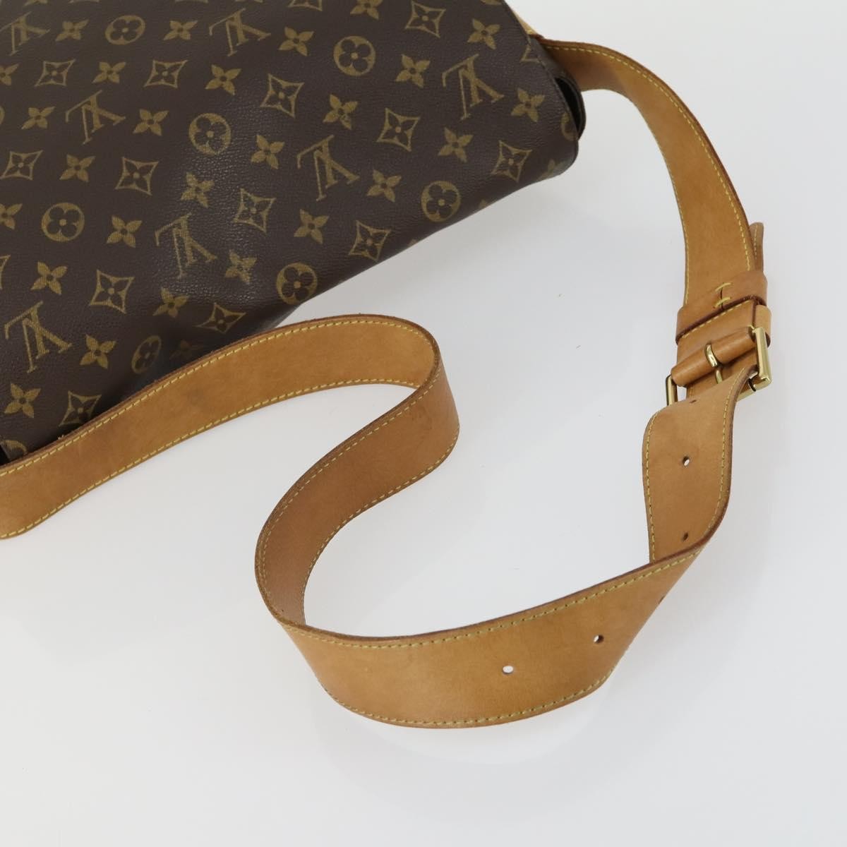 Louis Vuitton Abbesses Messenger Bag Monogram Canvas Brown Canvas Shoulder Bag