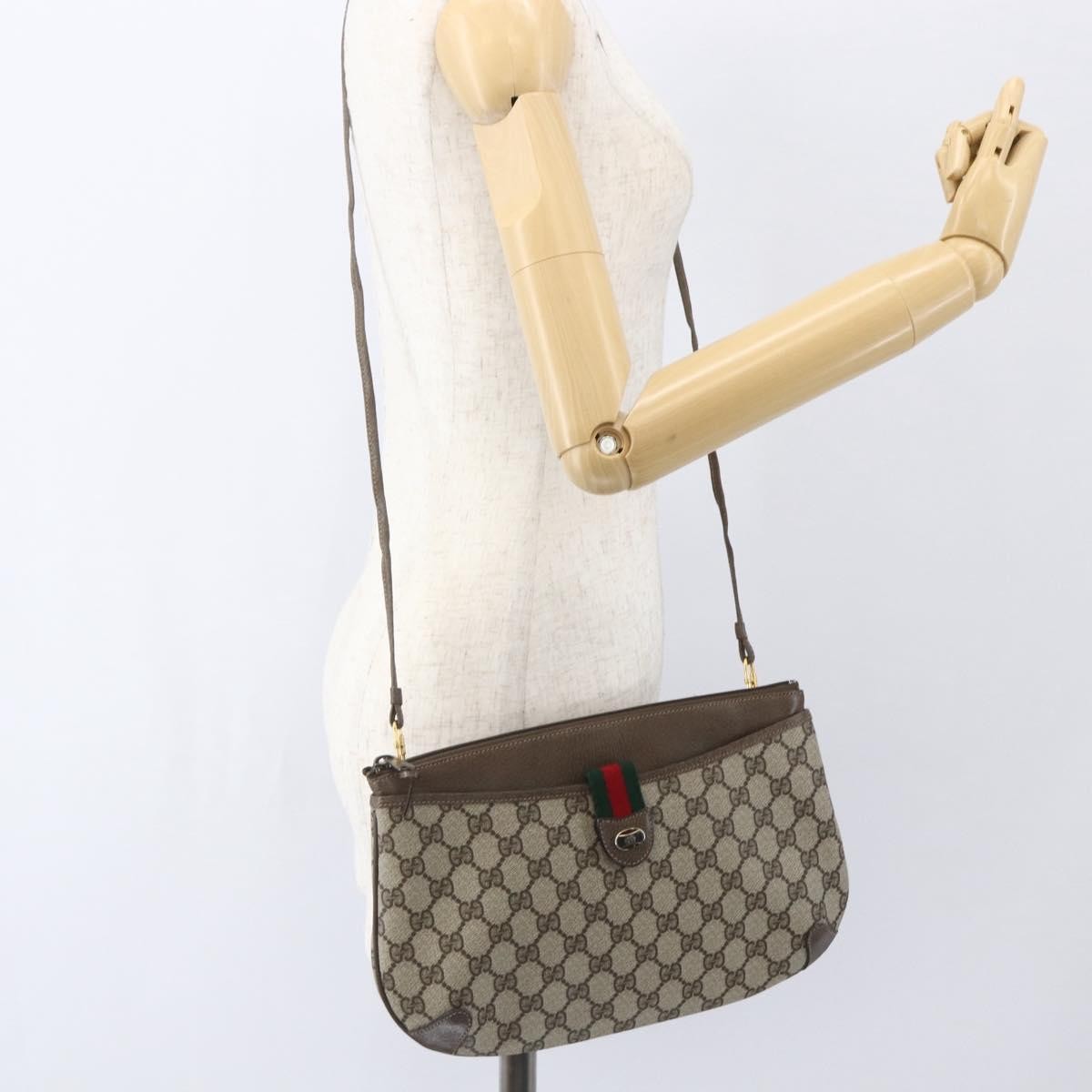 Gucci Vintage Web Crossbody Bag Gg Coated Canvas Beige Canvas Shoulder Bag Bag (Pre-Owned)