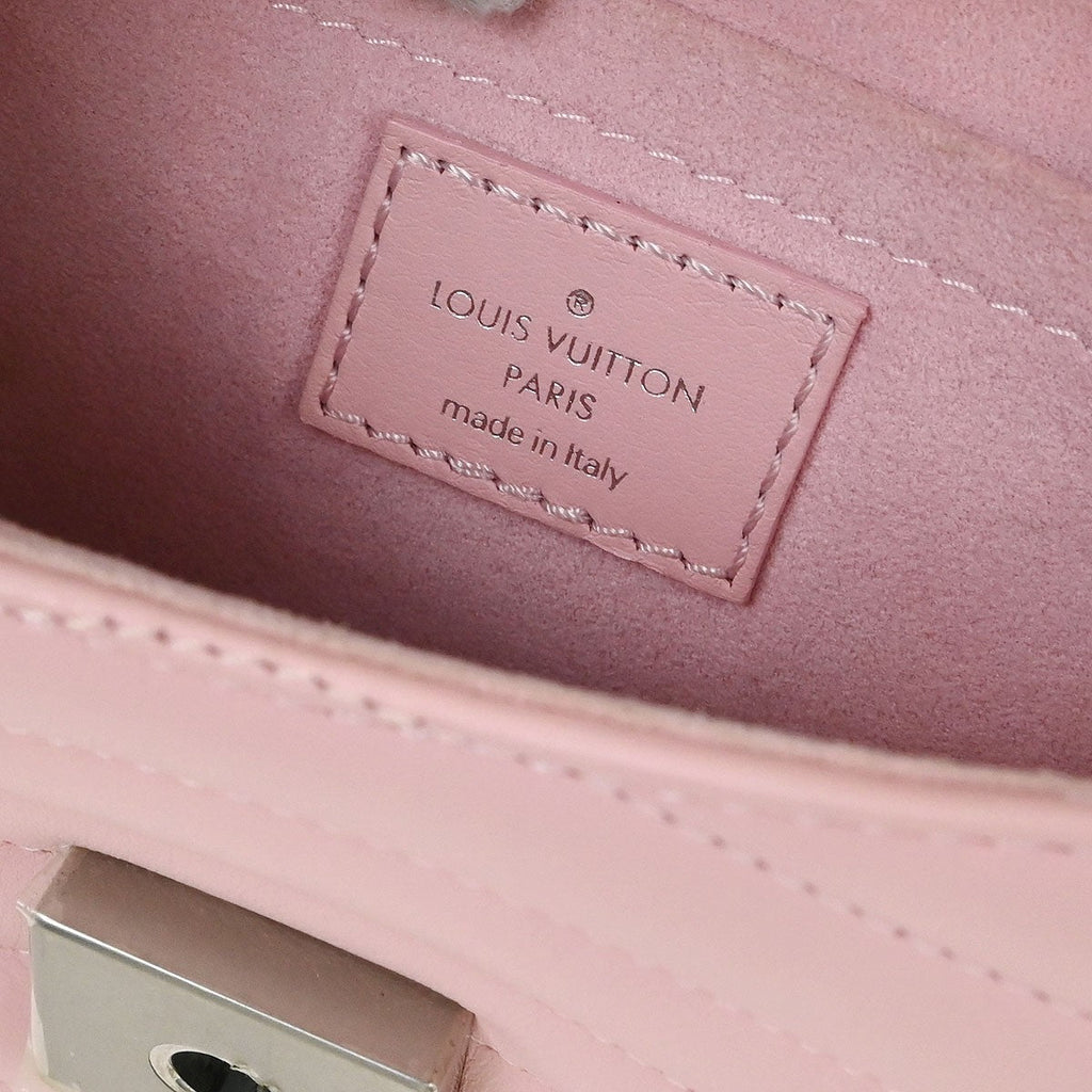 Louis Vuitton New Wave Chain Bag Quilted Leather Pink Leather Shoulder Bag