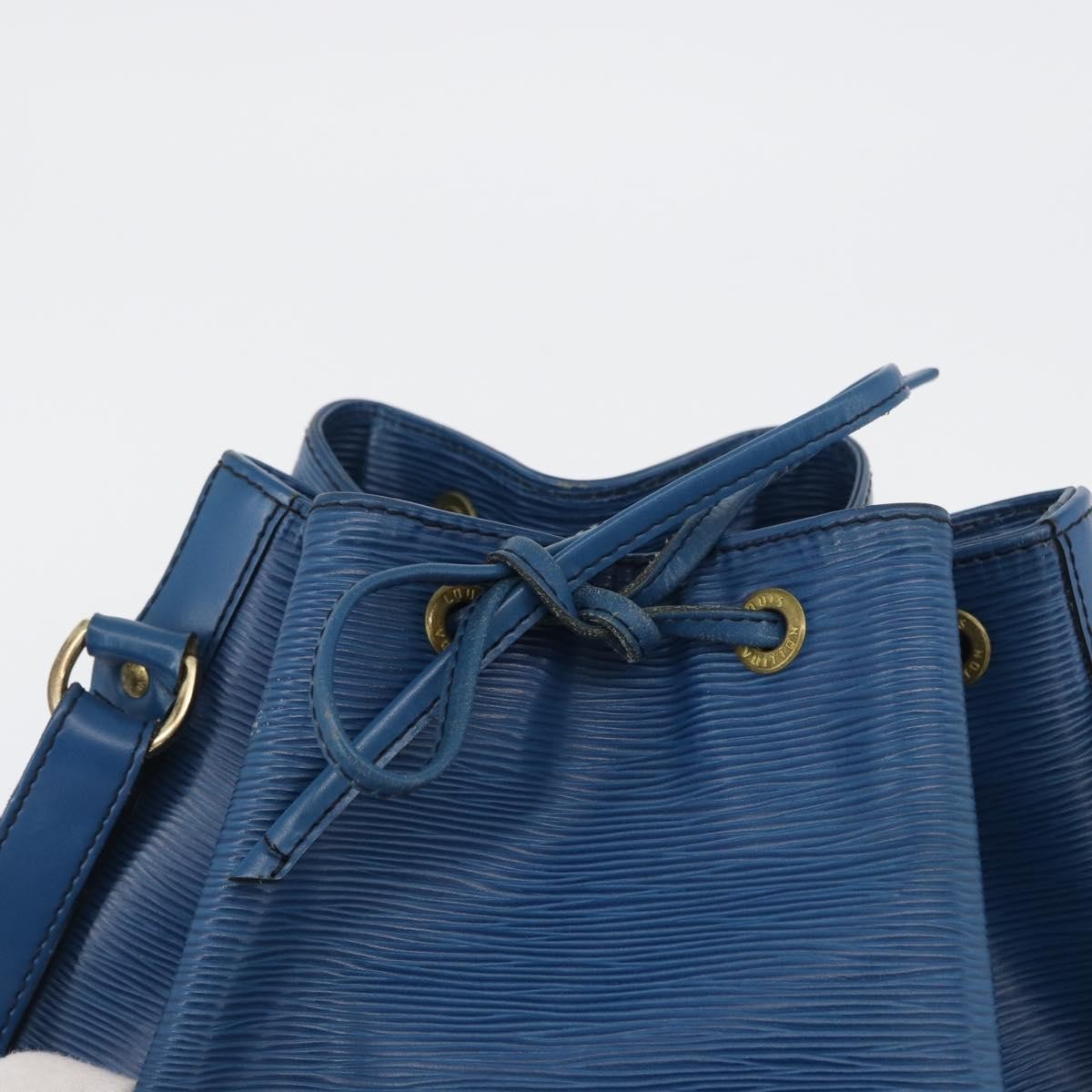 Louis Vuitton Petit Noe Nm Handbag Epi Leather Blue Leather Shoulder Bag