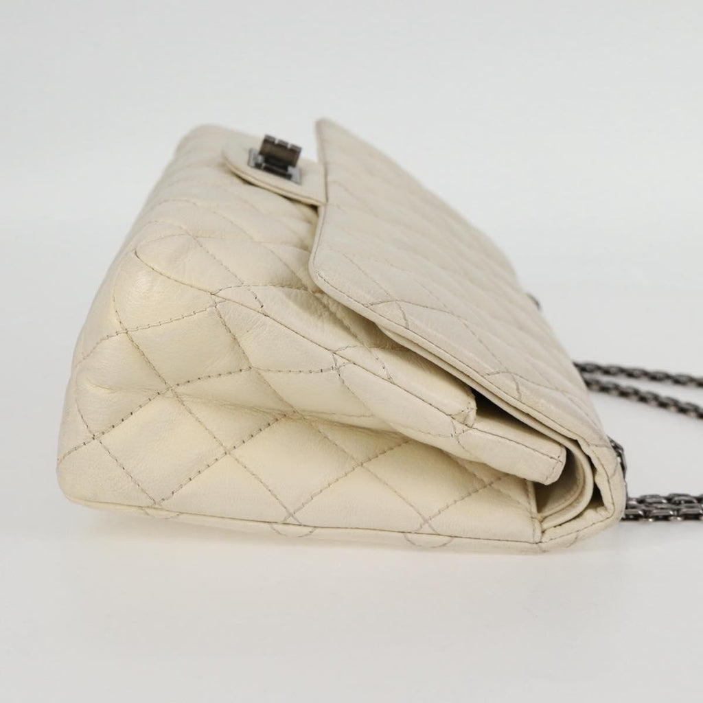 Chanel Reissue 2.55 Flap Bag Quilted Caviar White Leather Shoulder Bag Bag