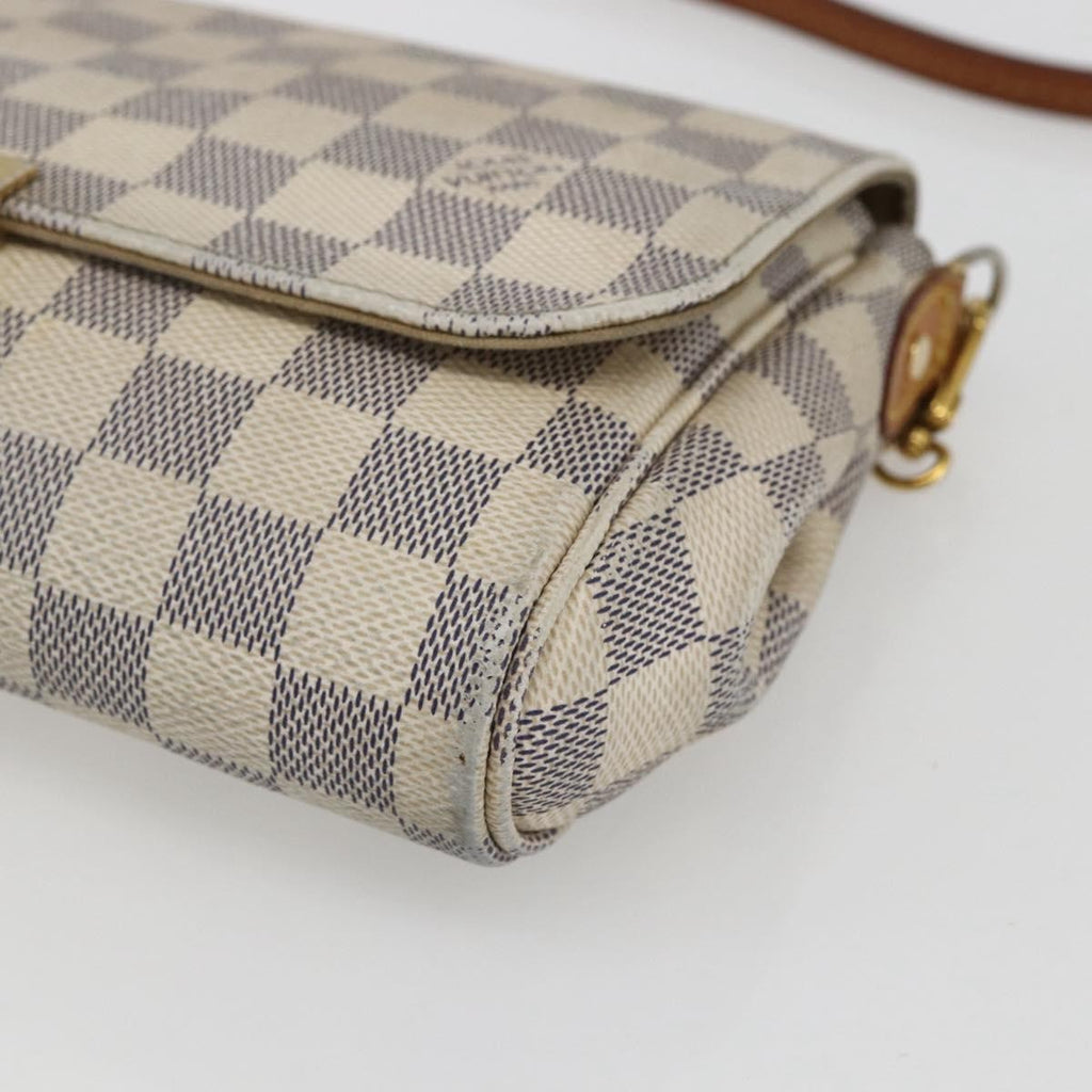 Louis Vuitton Favorite Handbag Damier White Canvas Clutche & Pouche Bag