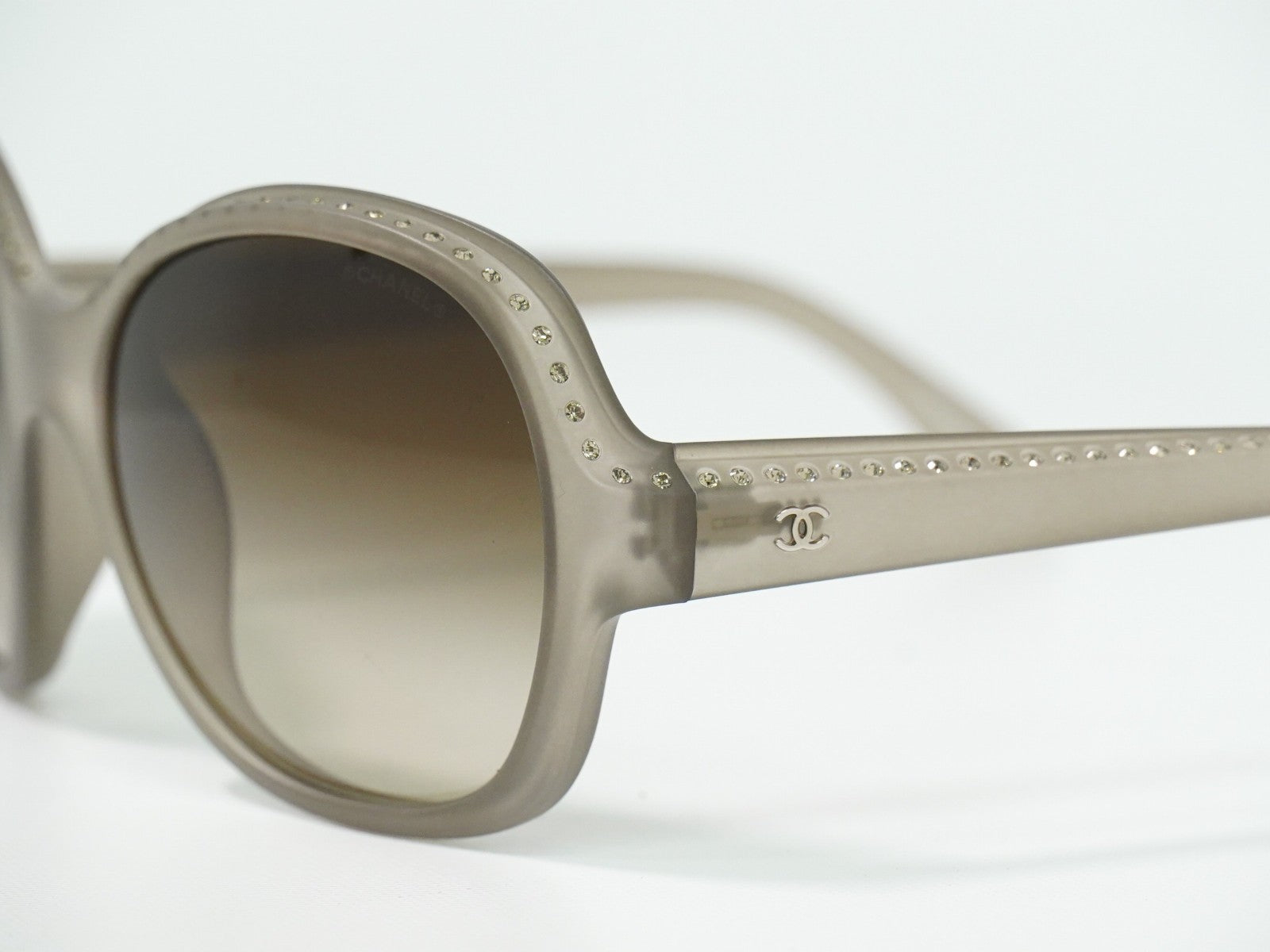 Chanel Logo Cc Sunglasses Plastic Gray Plastic Sunglasse Accessory
